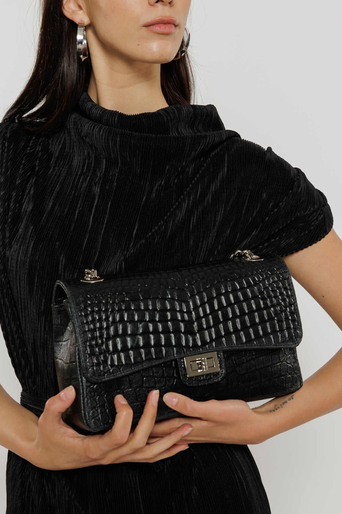 תיק כתף Janet בצבע שחור