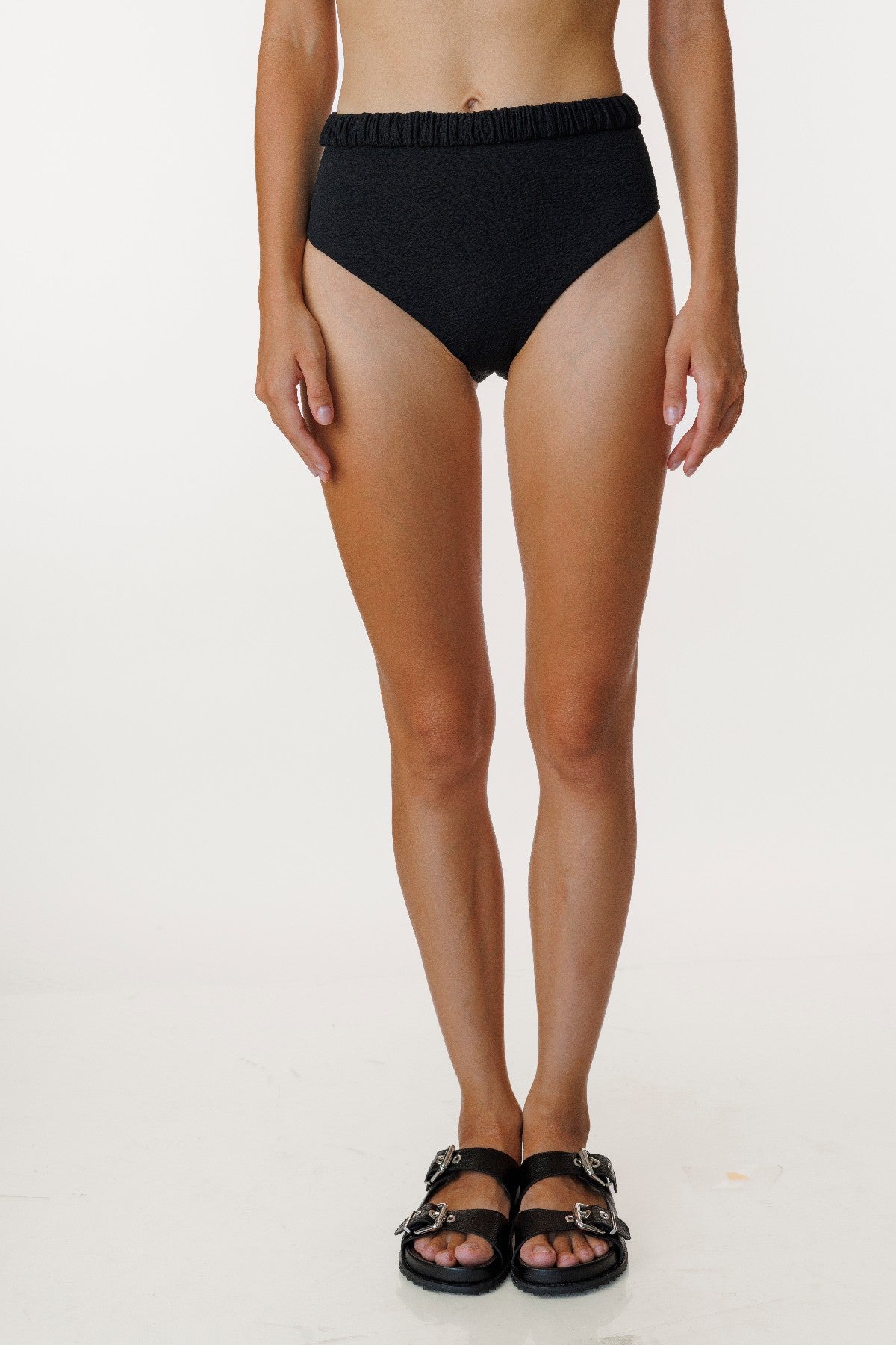 תחתון ביקיני Good Luck Charm בצבע שחור