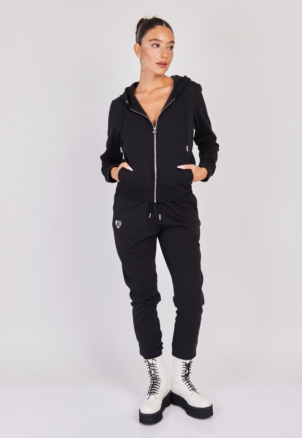 קפוצ'ון נשים דגם HOODED TOP בצבע שחור