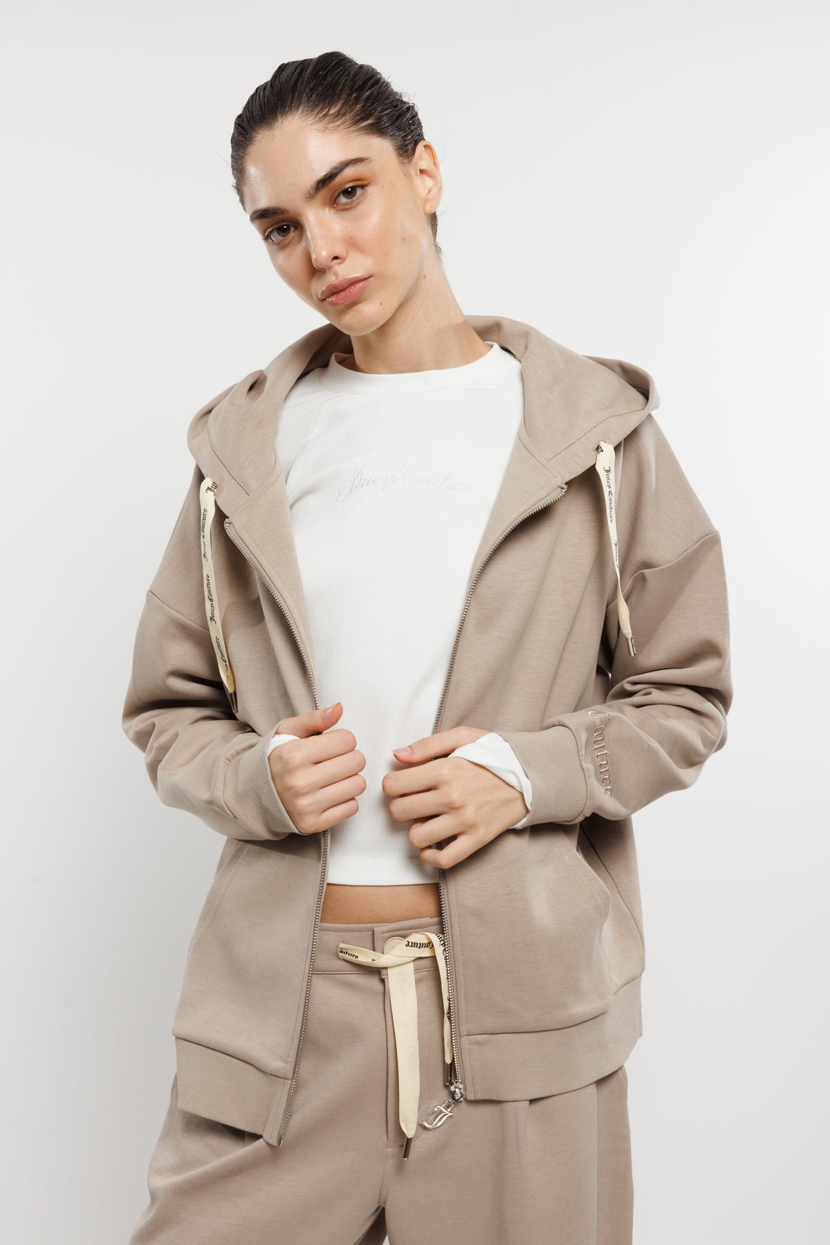 קפוצ'ון נשים דגם BOYFRIEND HOODIE בצבע בז'