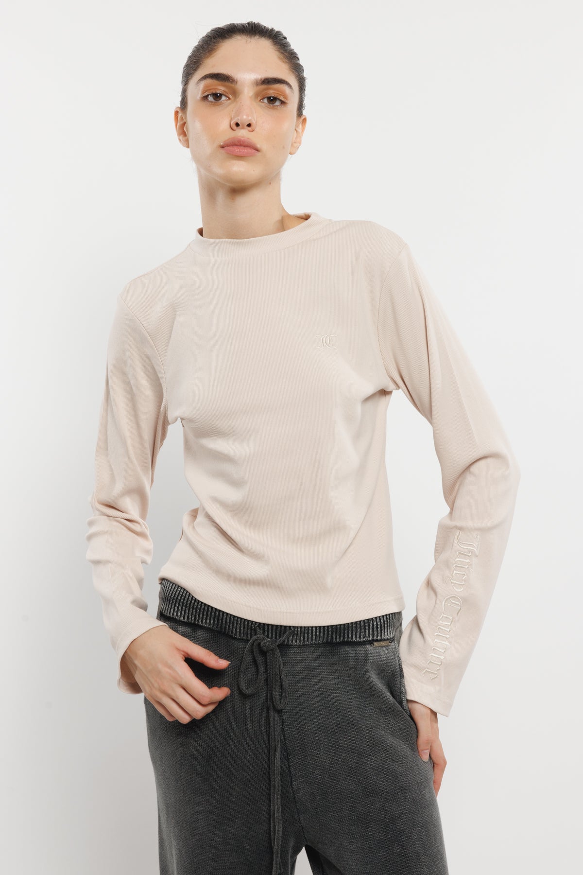 חולצת נשים דגם STACY TOP בצבע בז'