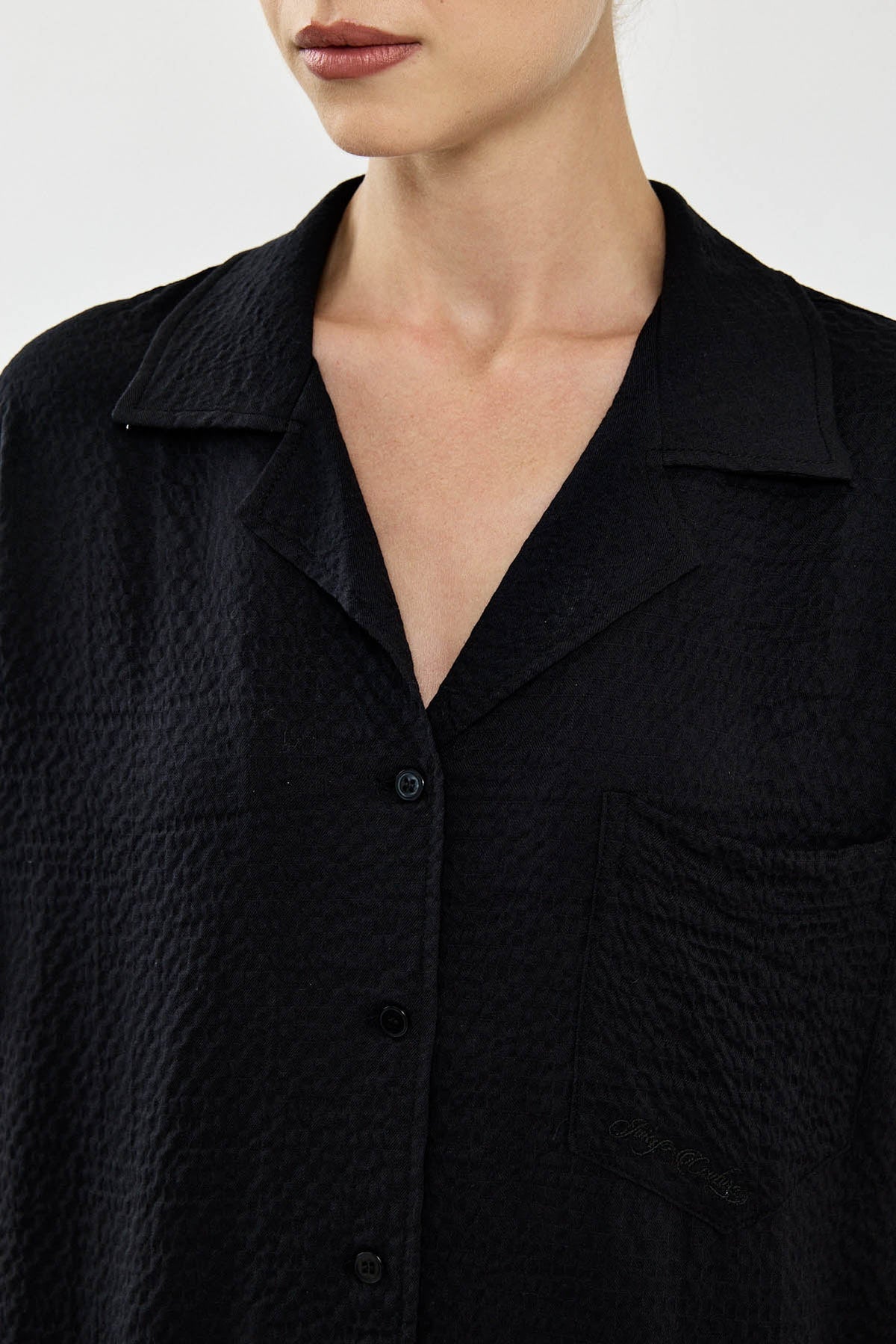 חולצה מכופתרת Cape Cod של Juicy Couture לנשים בצבע שחור