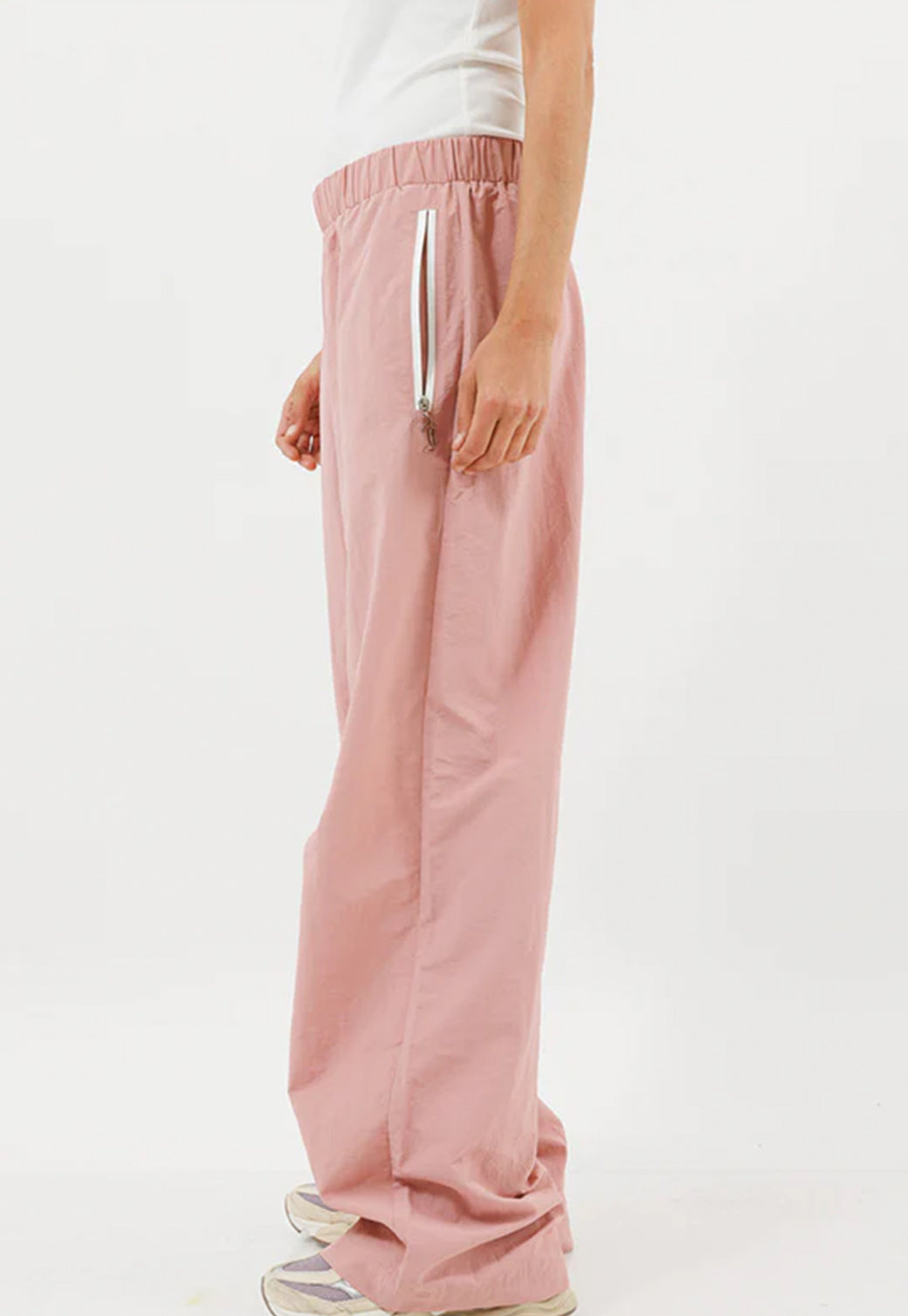 מכנסי ניילון Juicy Couture בצבע ורוד