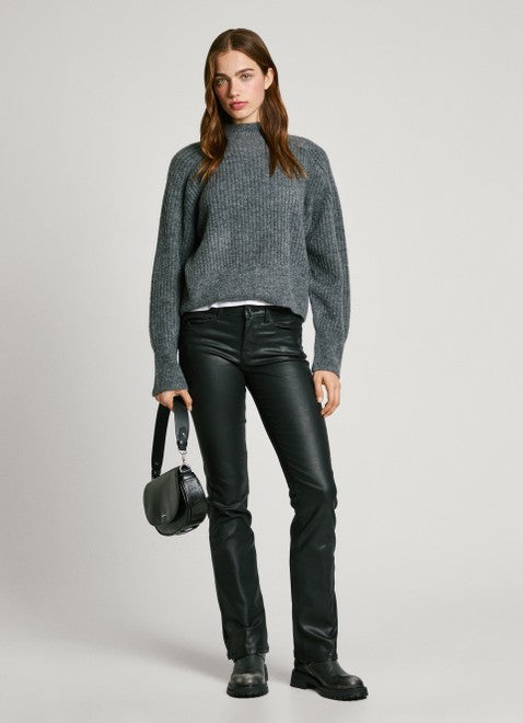 סוודר Irma Pepe Jeans לנשים בצבע אפור כהה עם צווארון חצי גולף