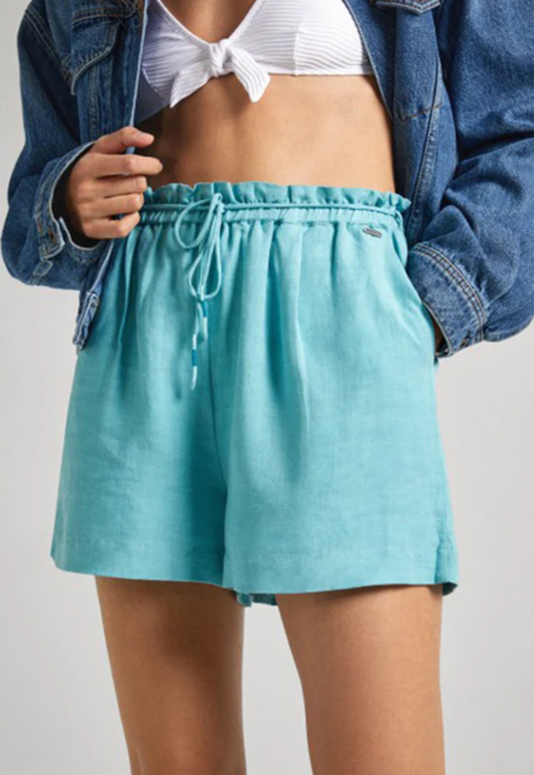 מכנסיים קצרים Marta בצבע טורקיז