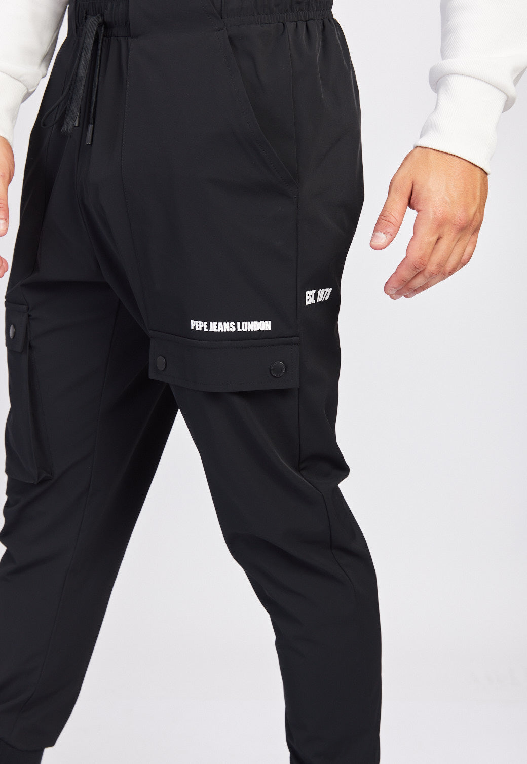 מכנסי טרנינג ניילון אייקוניות לגברים BLACK / M