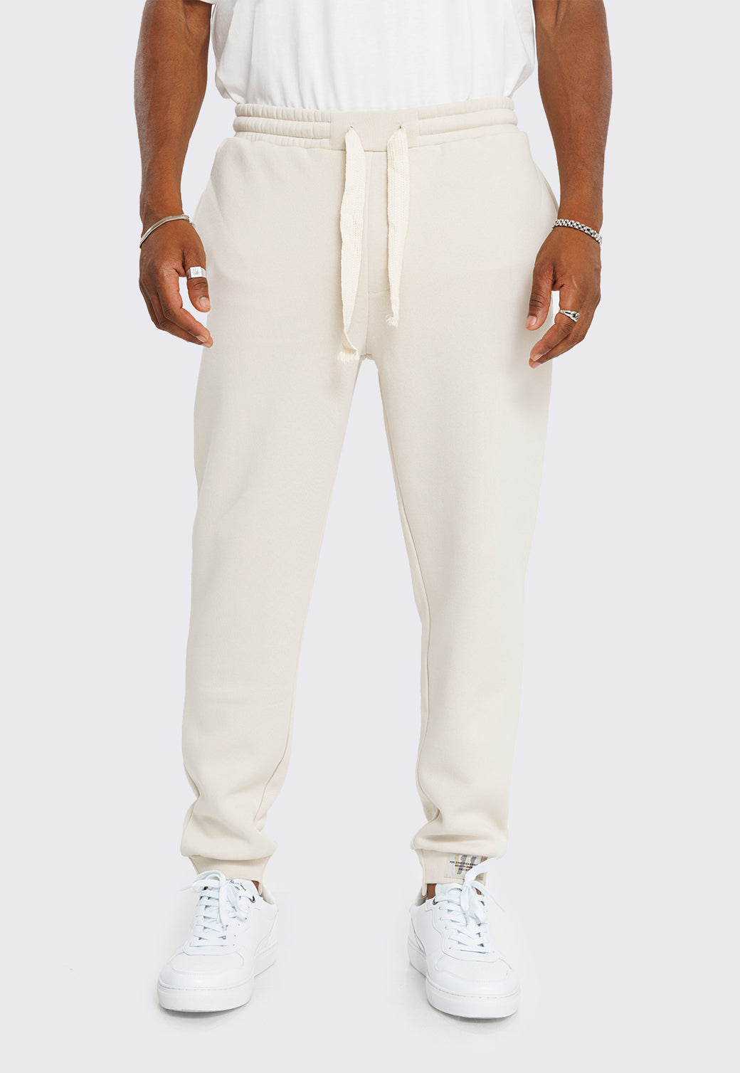 מכנסי טרנינג עם שרוך לגברים בצבע שמנת