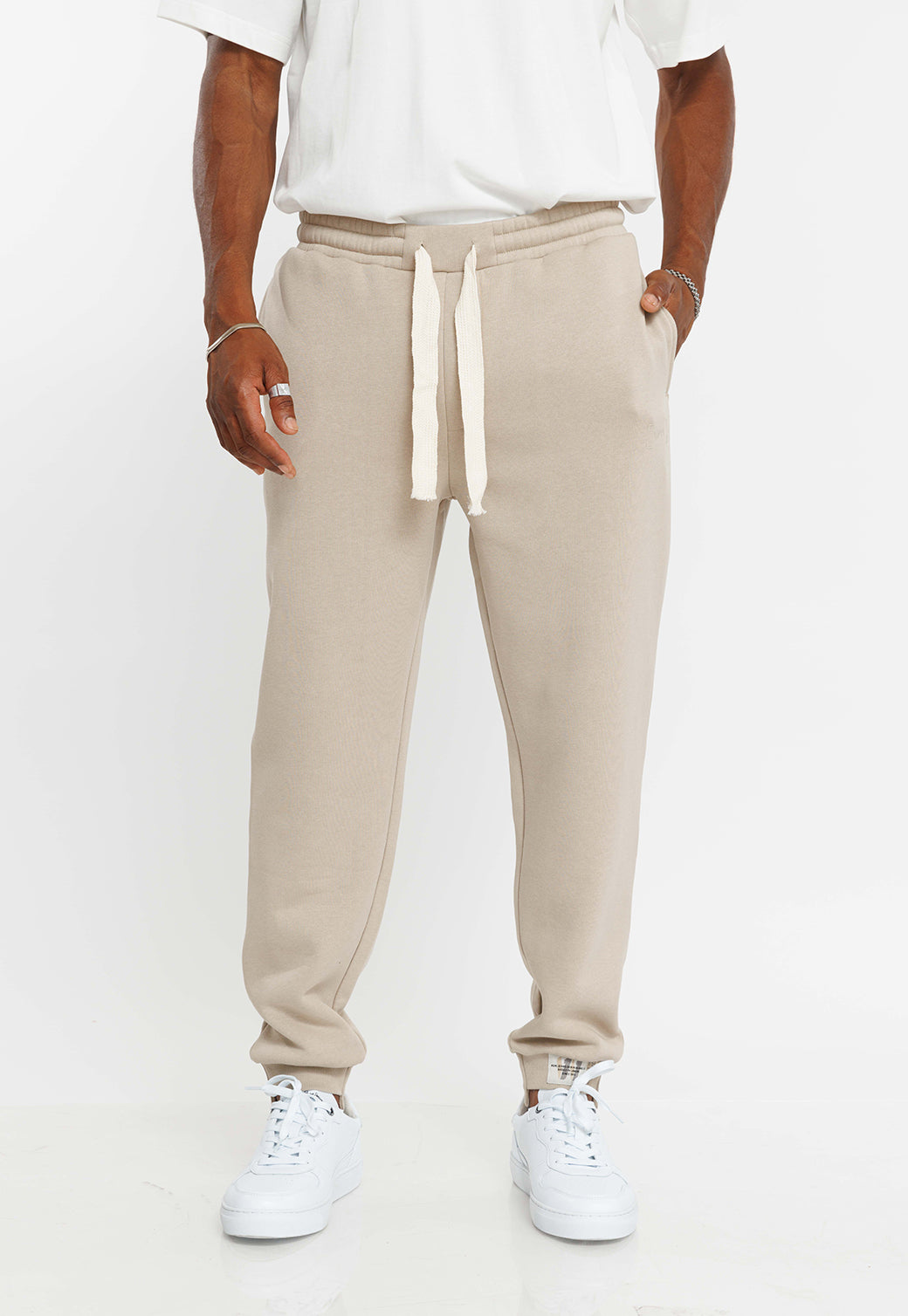 מכנסי טרנינג עם שרוך רחב לגברים בצבע בז'