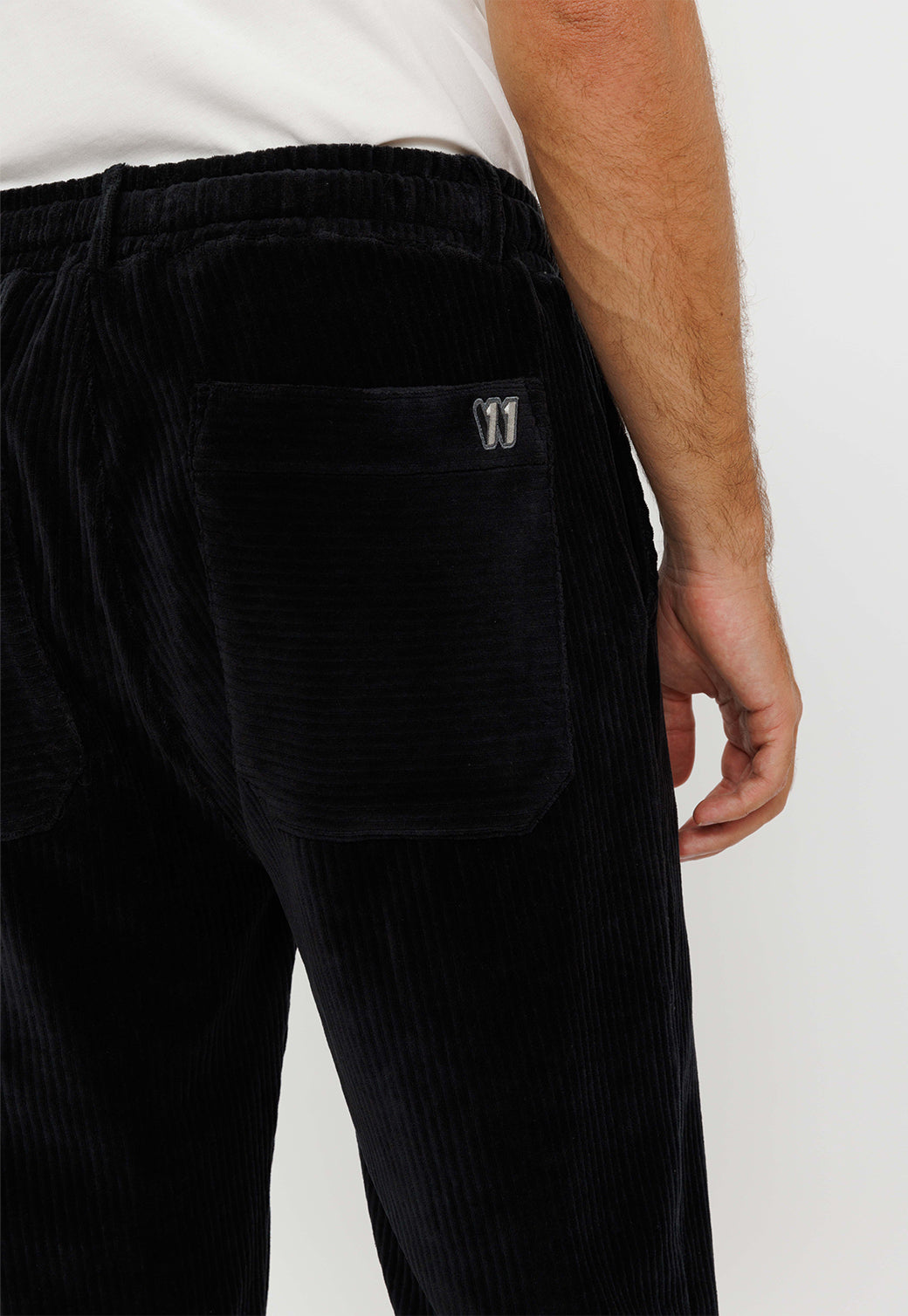 מכנסי קורדרוי עם שרוך לגברים בצבע שחור