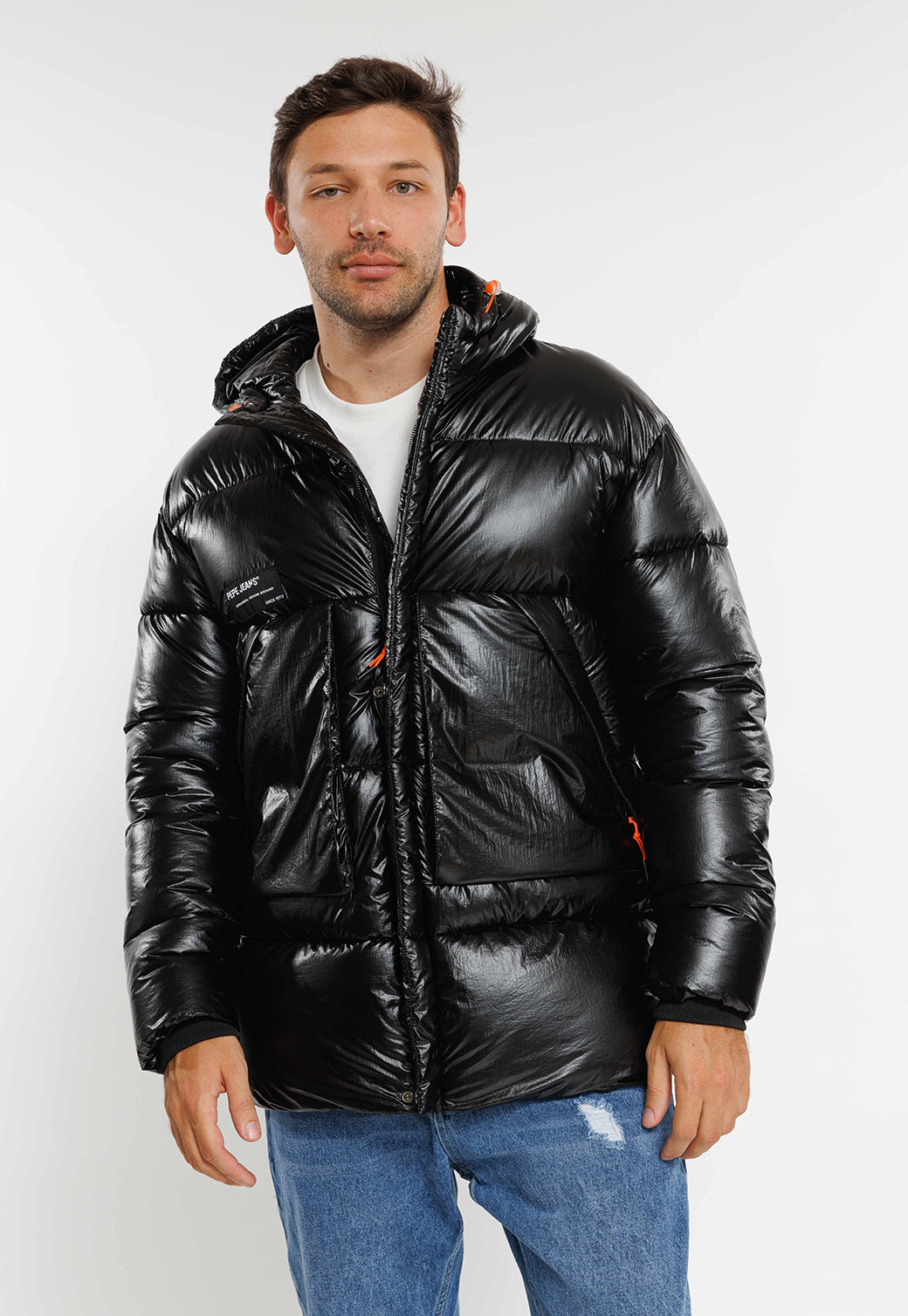 מעיל פוך מבריק עם כובע בצבע שחור