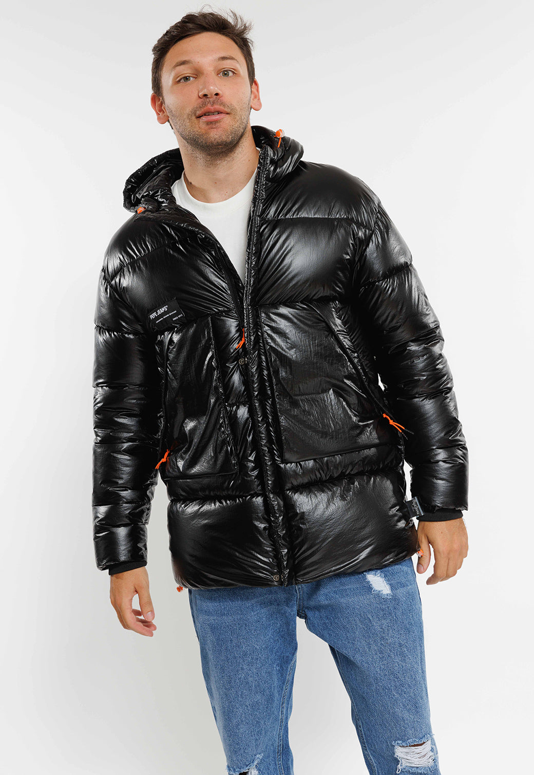 מעיל פוך מבריק עם כובע בצבע שחור