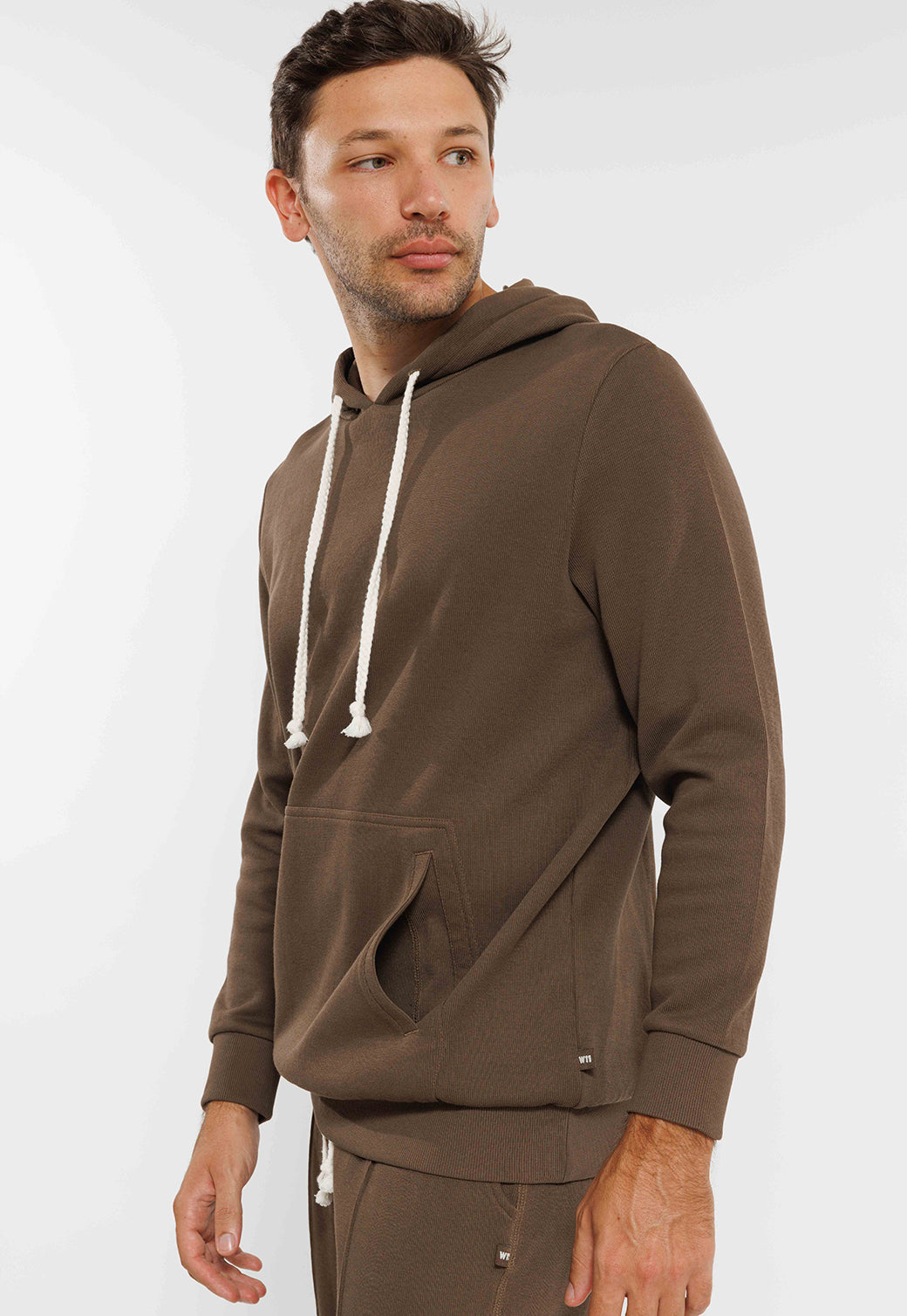 קפוצ'ון בצבע חום לגברים