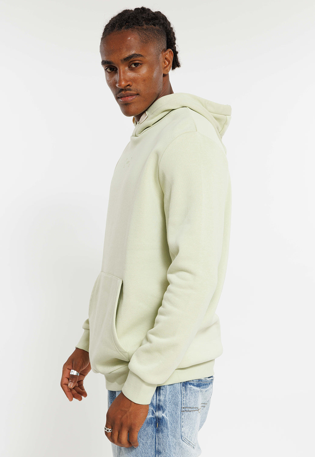 קפוצ'ון קלאסי לגברים בצבע ירוק בהיר