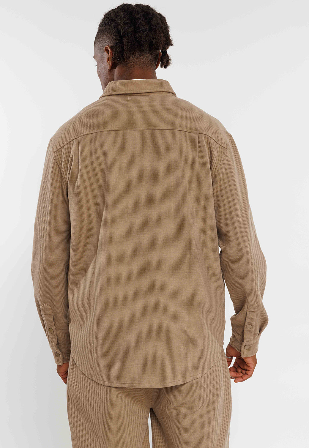 חולצת אוברסייז KELA בצבע חום