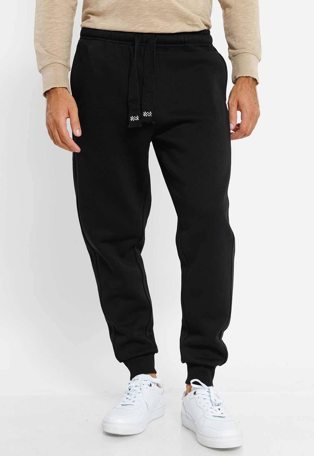 מכנסי ג׳וגר GANTE בצבע שחור