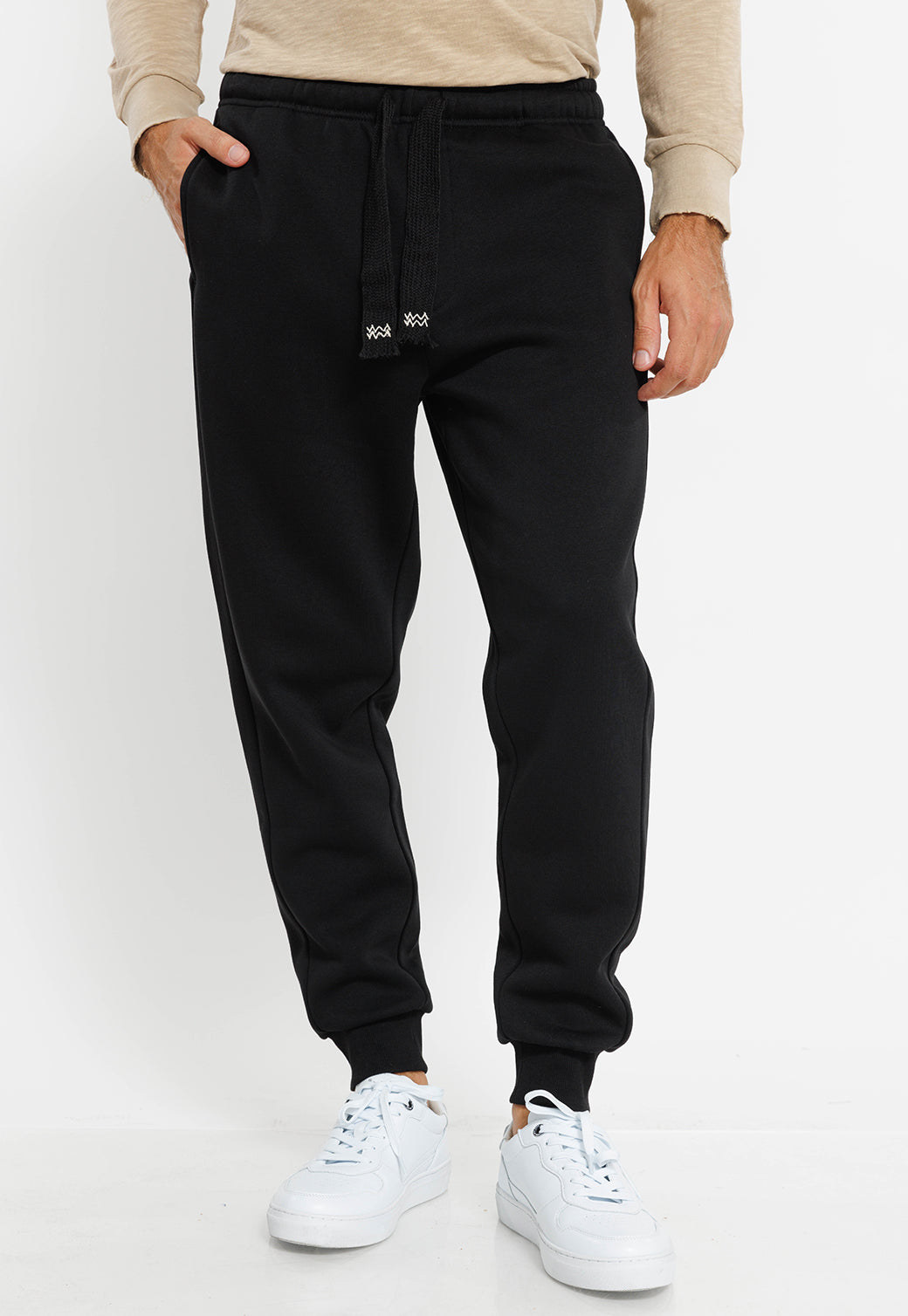 מכנסי ג׳וגר GANTE בצבע שחור