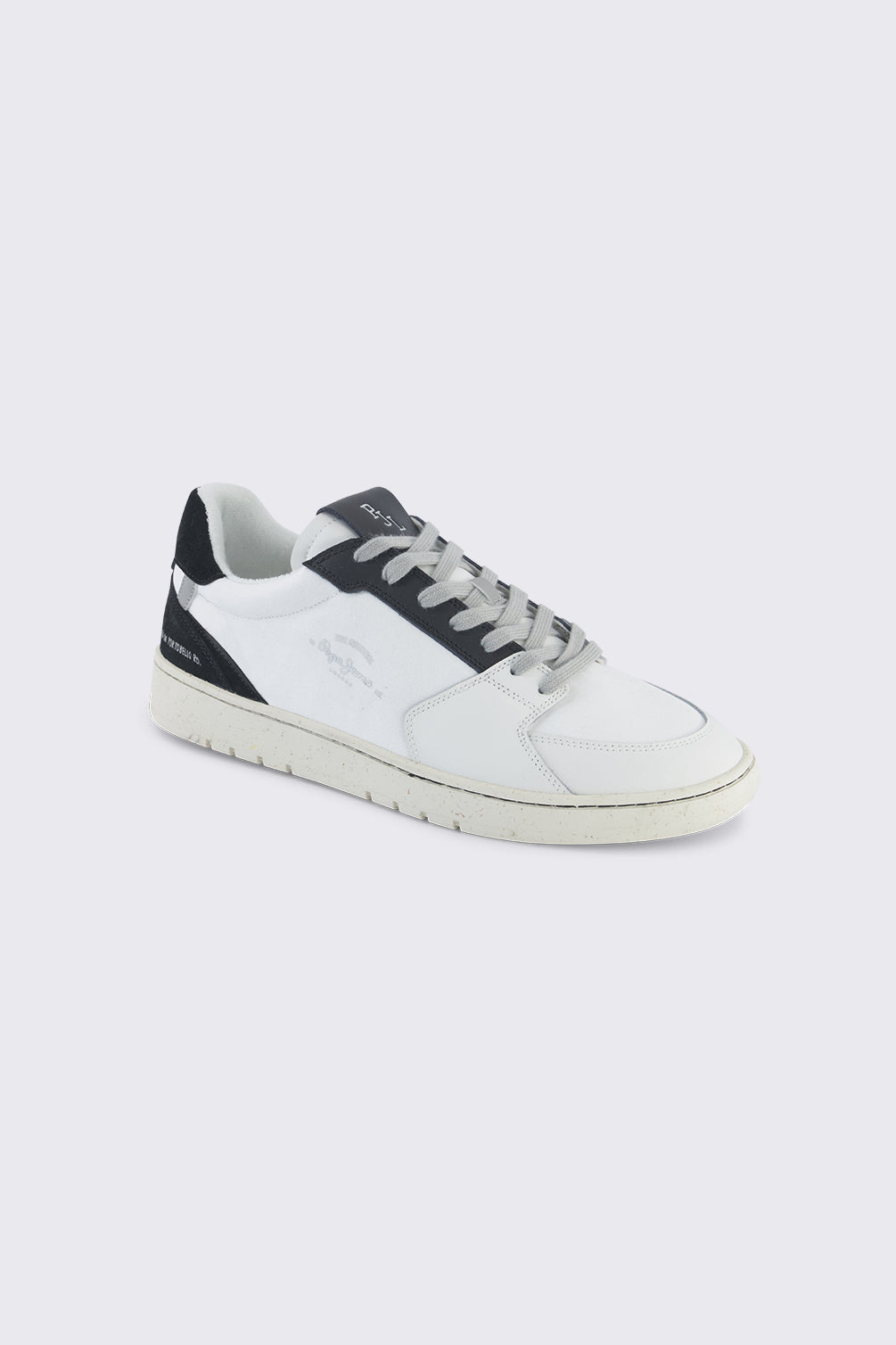 סניקרס LAMAS של Pepe Jeans לגברים בצבע לבן עם פרטים בשחור