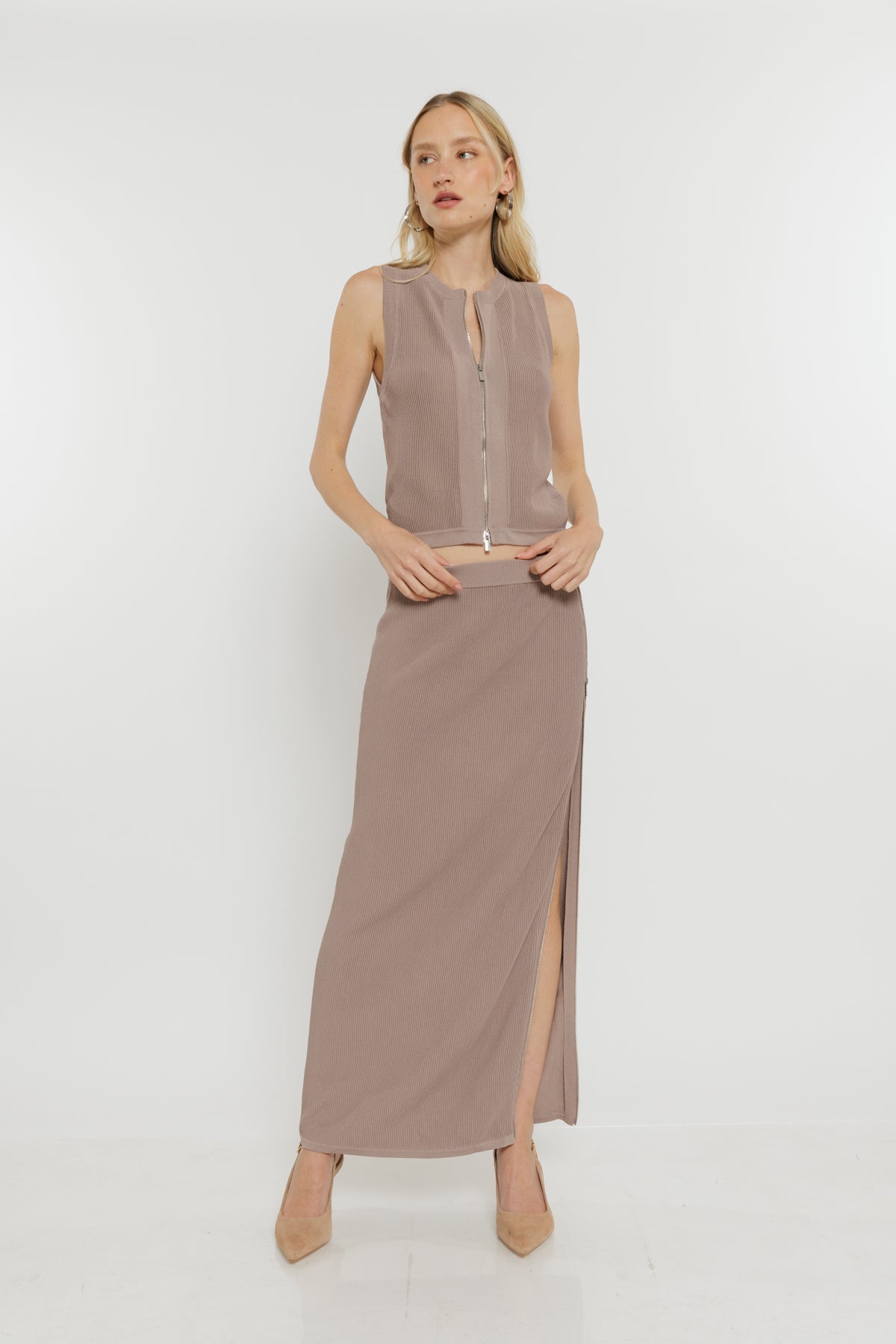 חצאית מקסי Amelie בצבע חום