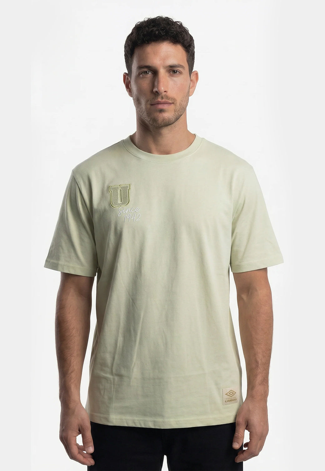 טי שירט UMBRO לגברים בצבע מנטה בהיר בעיצוב חלק