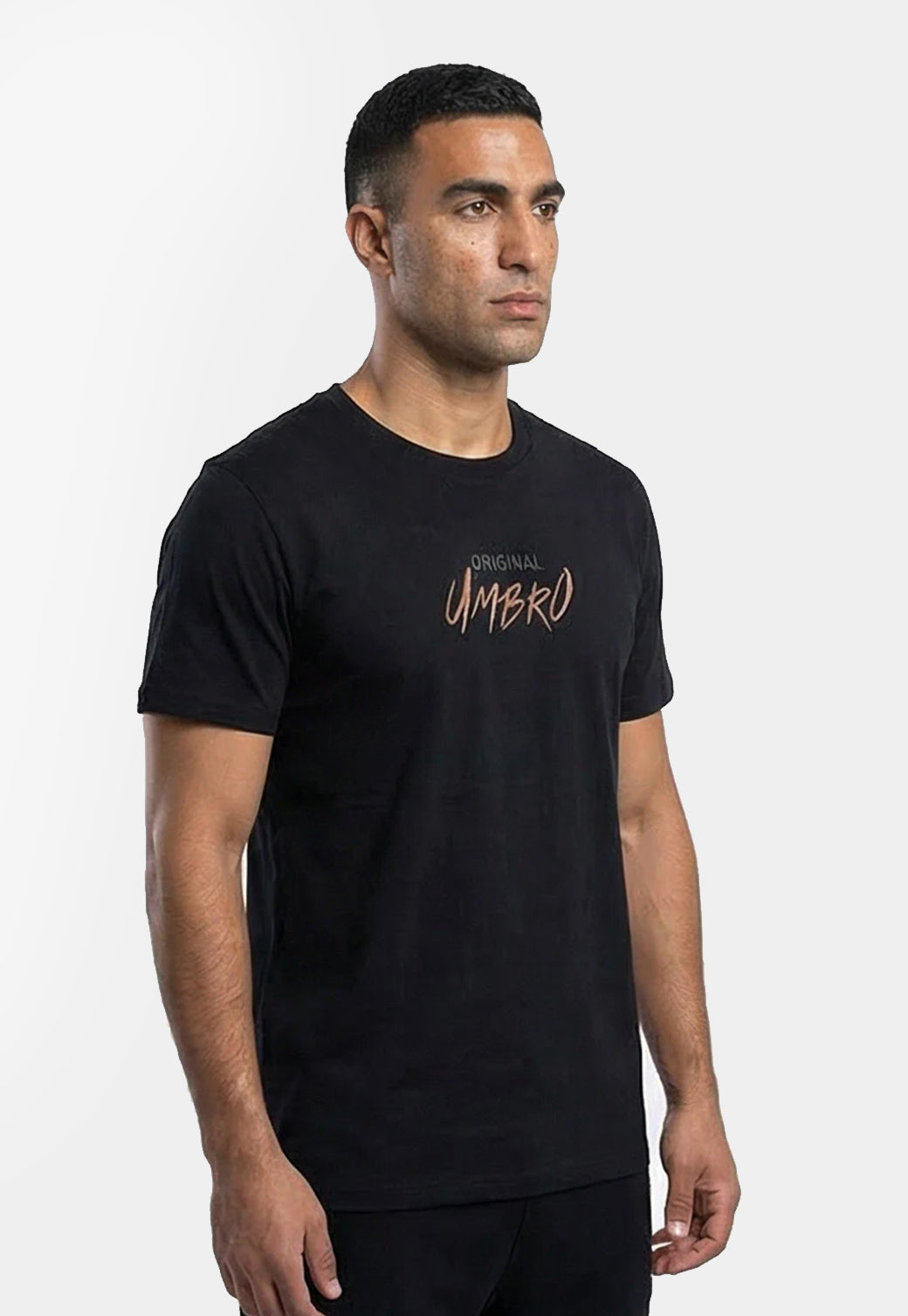 טי שירט UMBRO לגברים בצבע שחור עם הדפס לוגו גרפיטי בגב