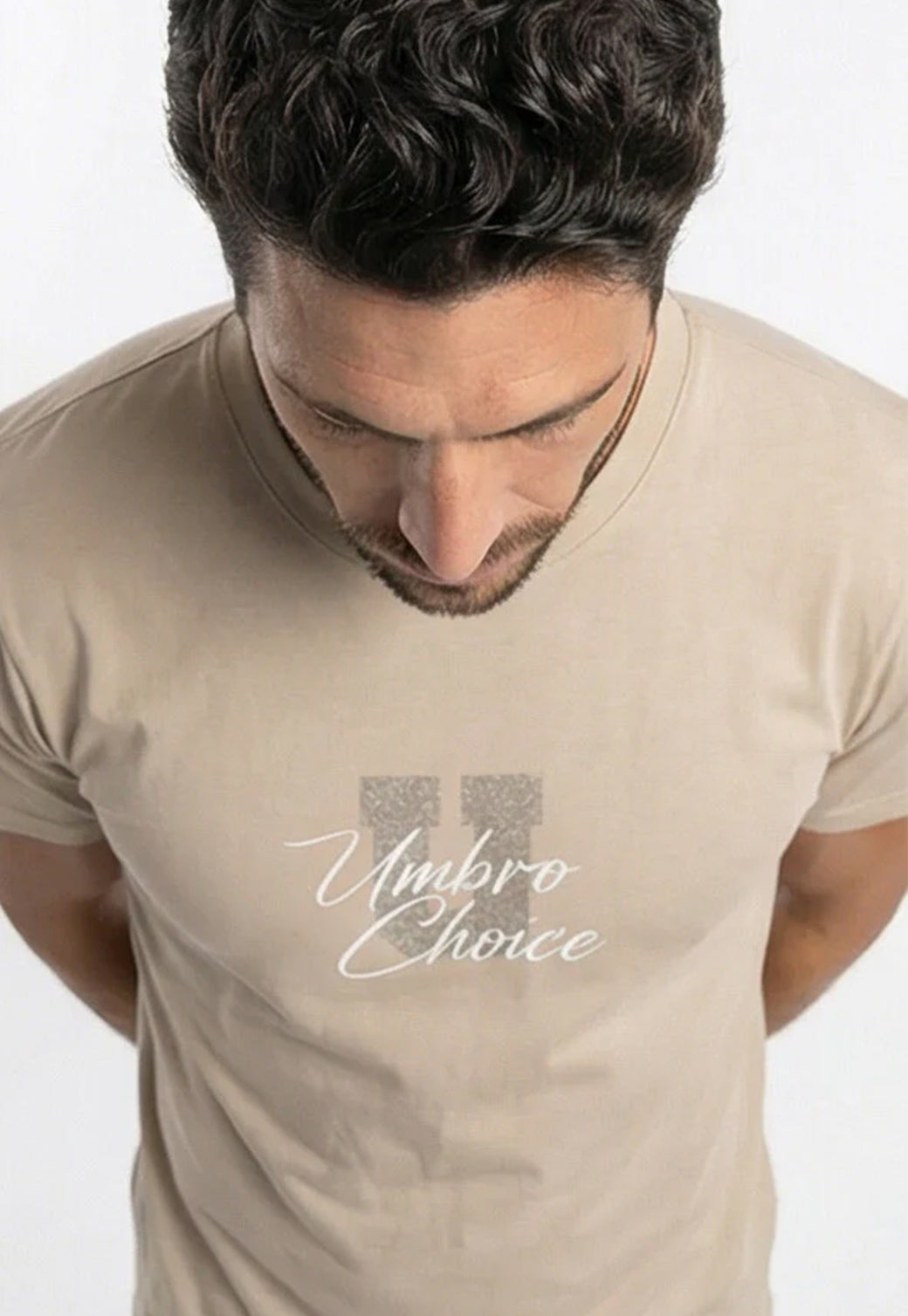 טי שירט UMBRO לגברים בצבע בז' עם הדפס Unusual Collection בגב