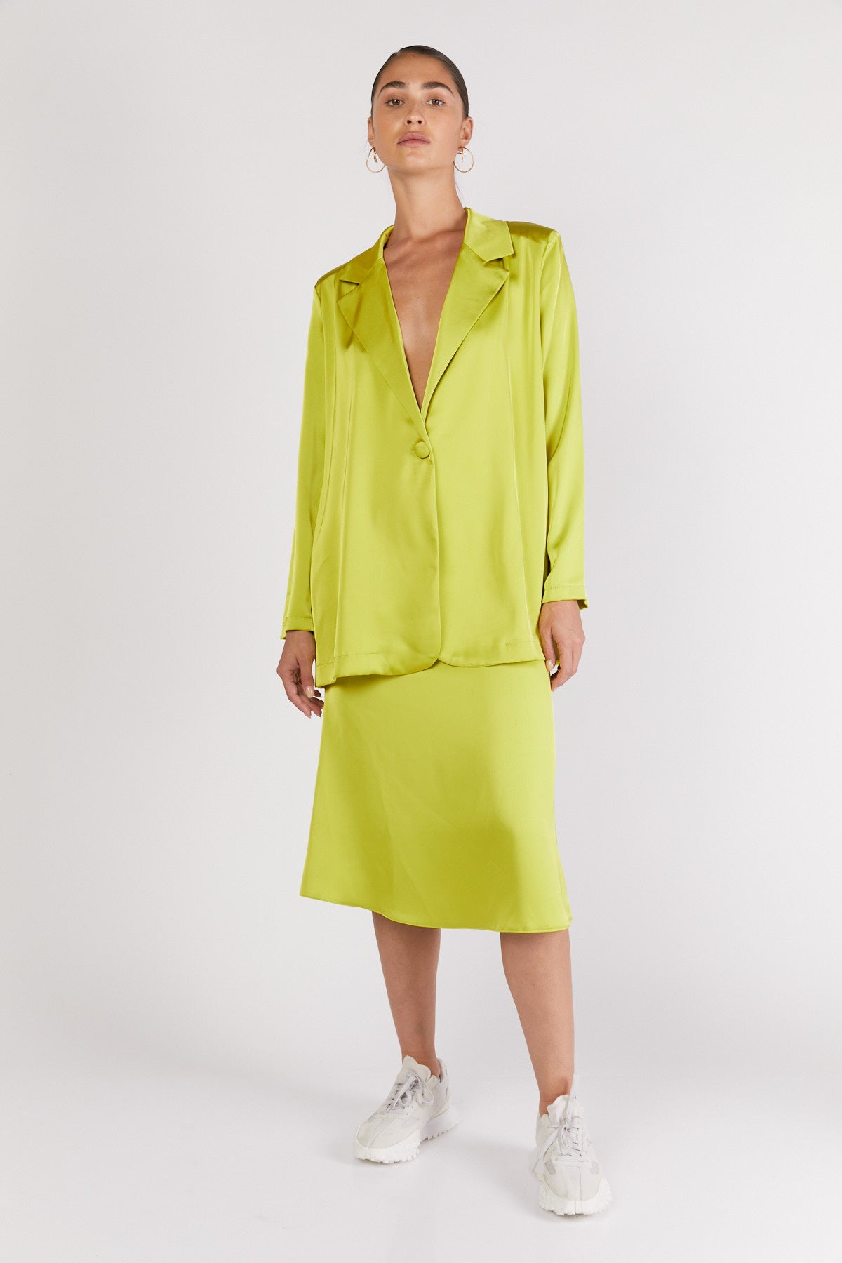 חצאית אלכס בצבע ירוק ניאון