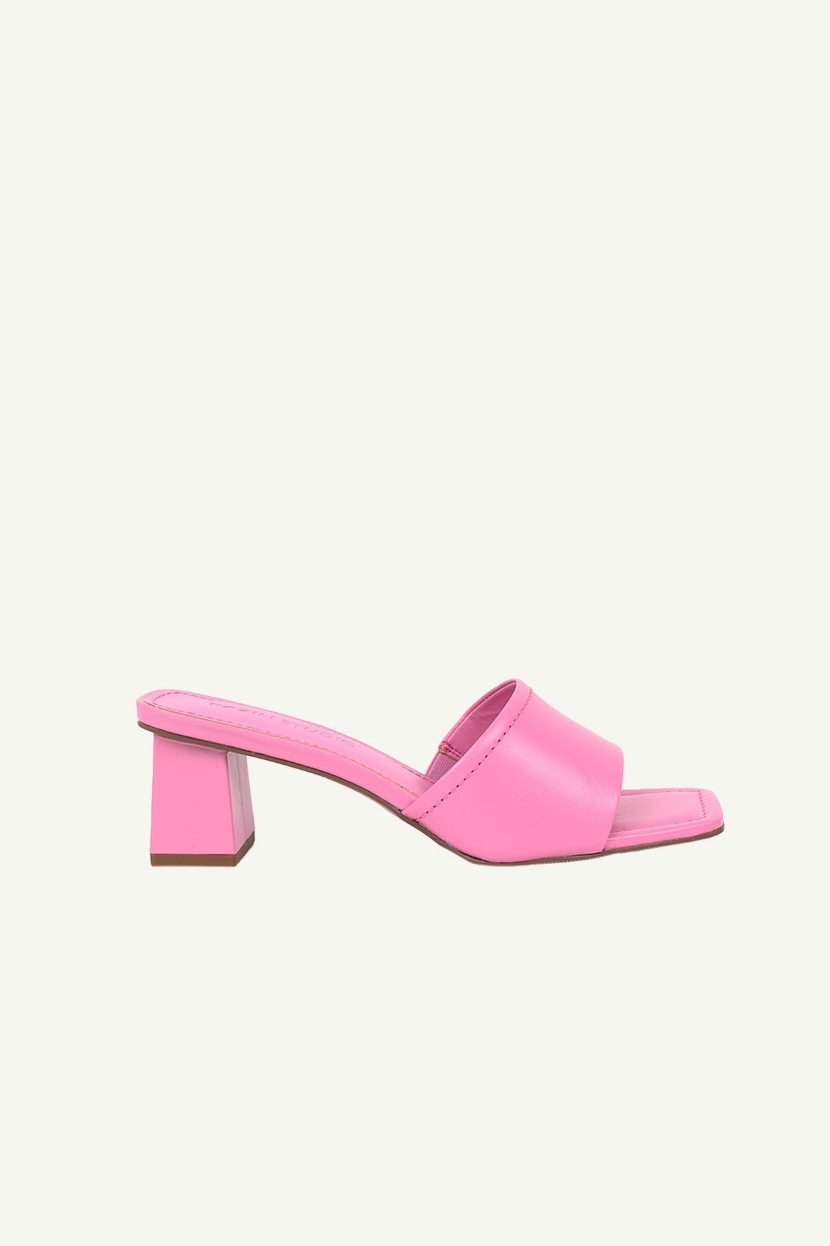 כפכפי עקב ואלי בצבע ורוד