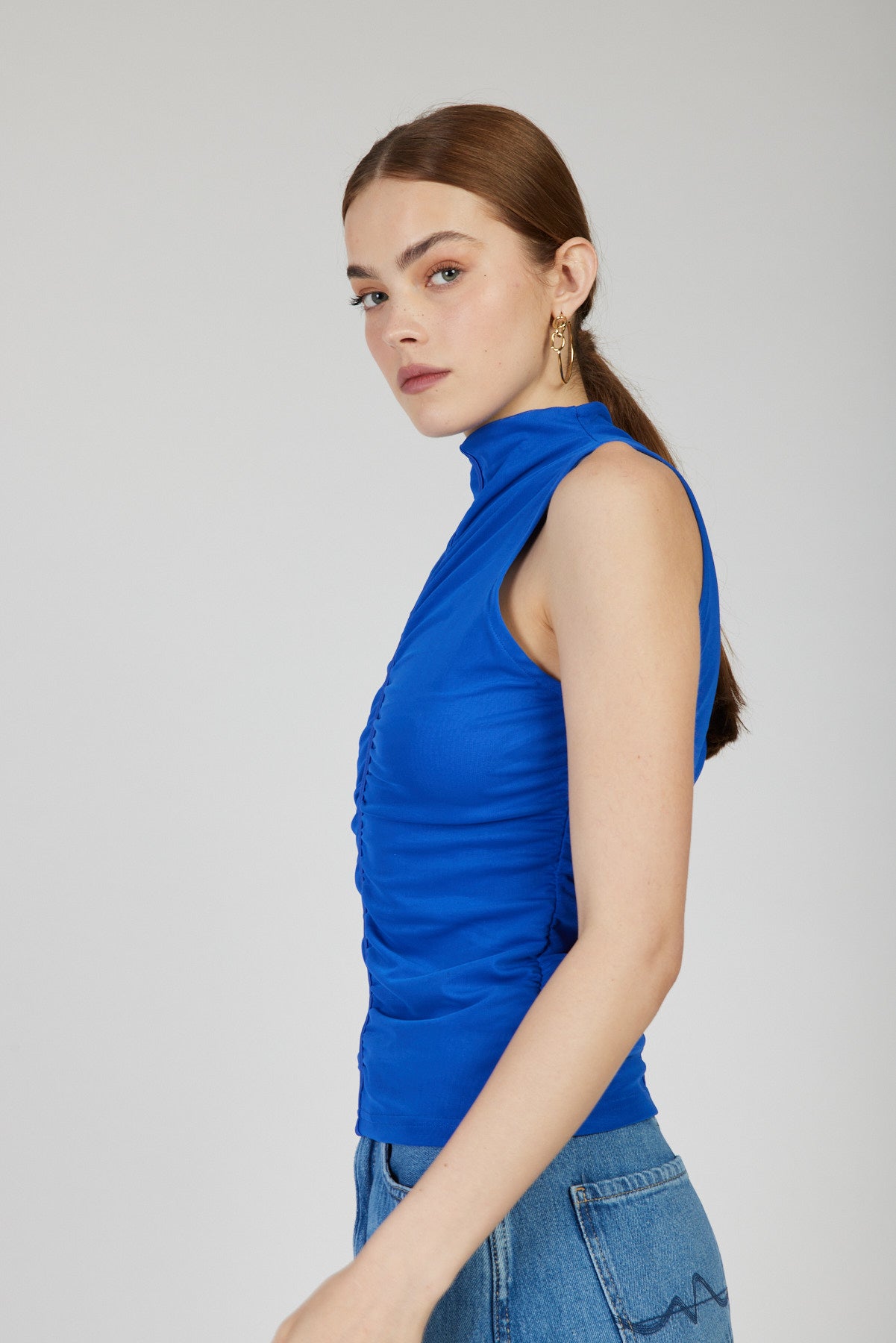 גופיית קלאוד כיווצים בצבע כחול