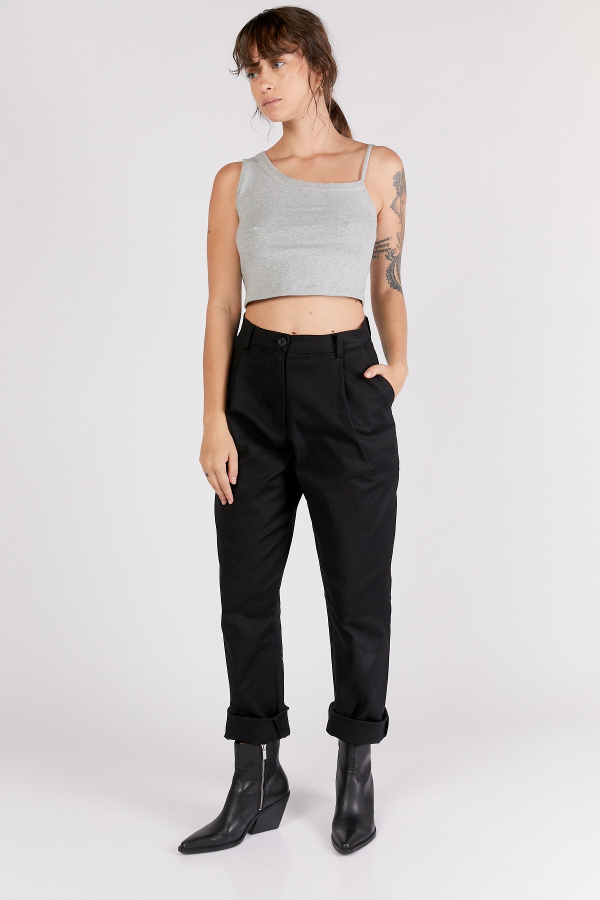 גופיית נומרו 15 בצבע אפור