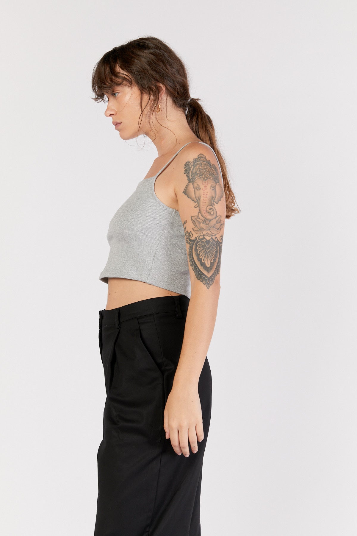 גופיית נומרו 15 בצבע אפור