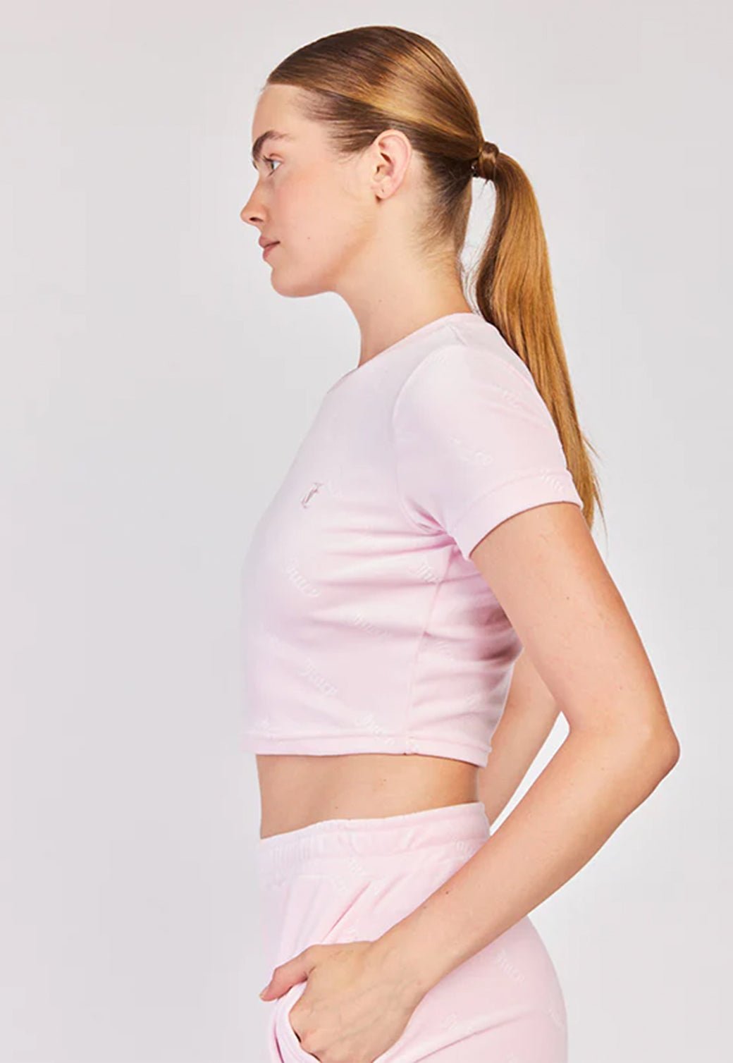 טי שירט קרופ קצרה Fitted בצבע ורוד - Juicy Couture