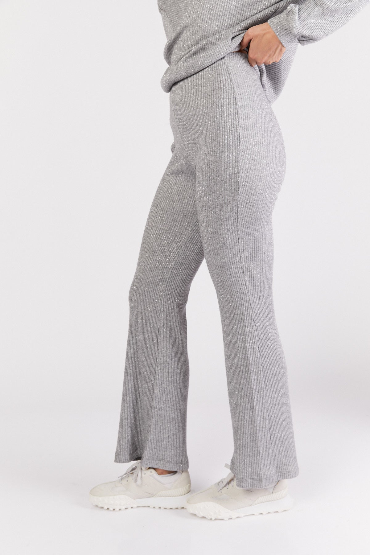 מכנסי לב בצבע אפור