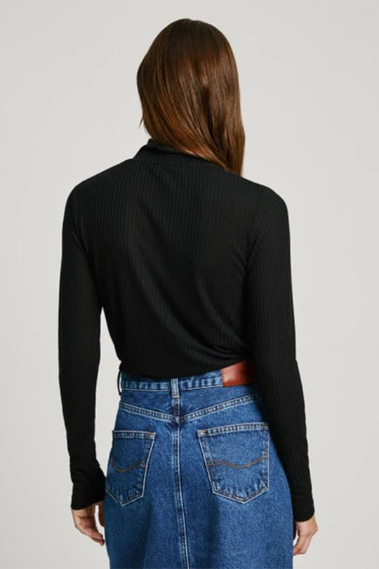 חולצת גולף FLORY Pepe Jeans לנשים בצבע שחור עם שרוולים ארוכים