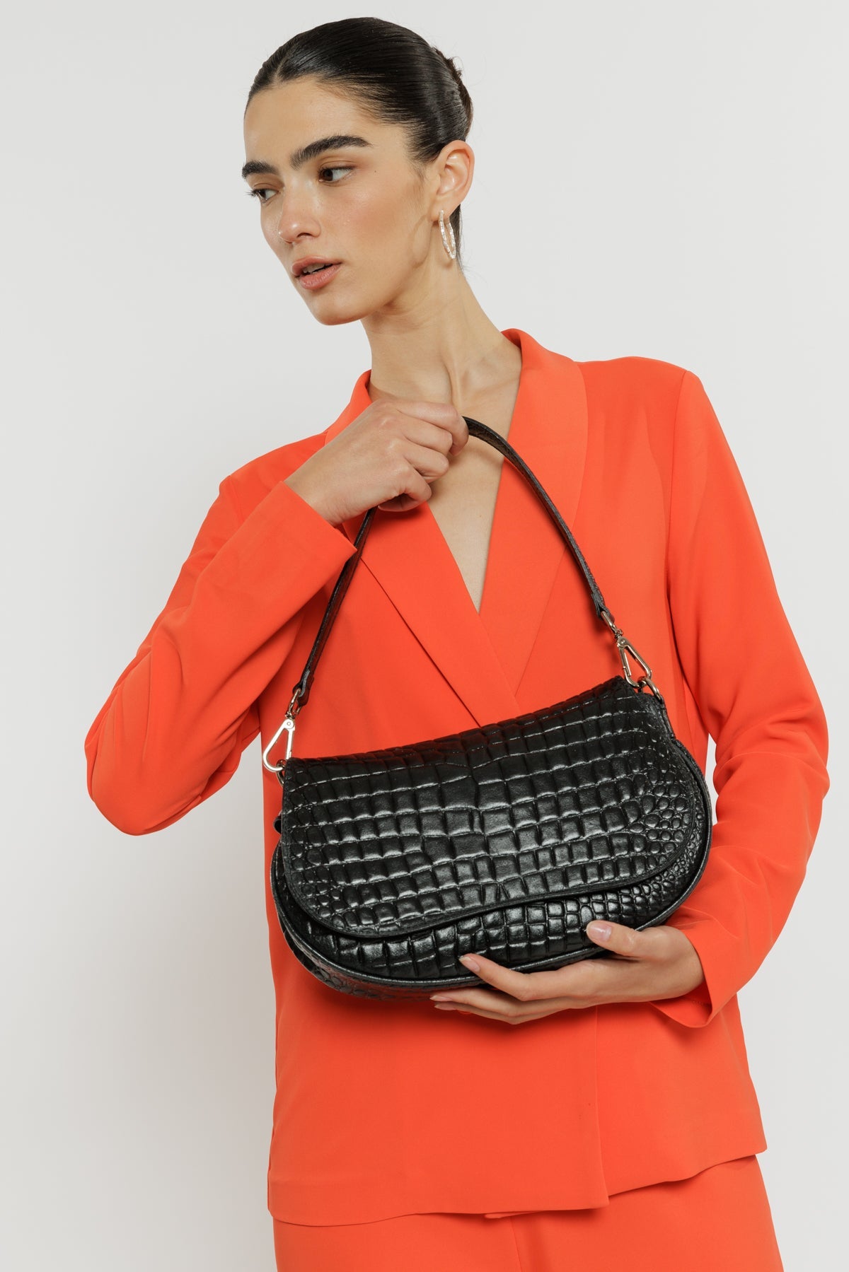 תיק כתף Norma בצבע שחור