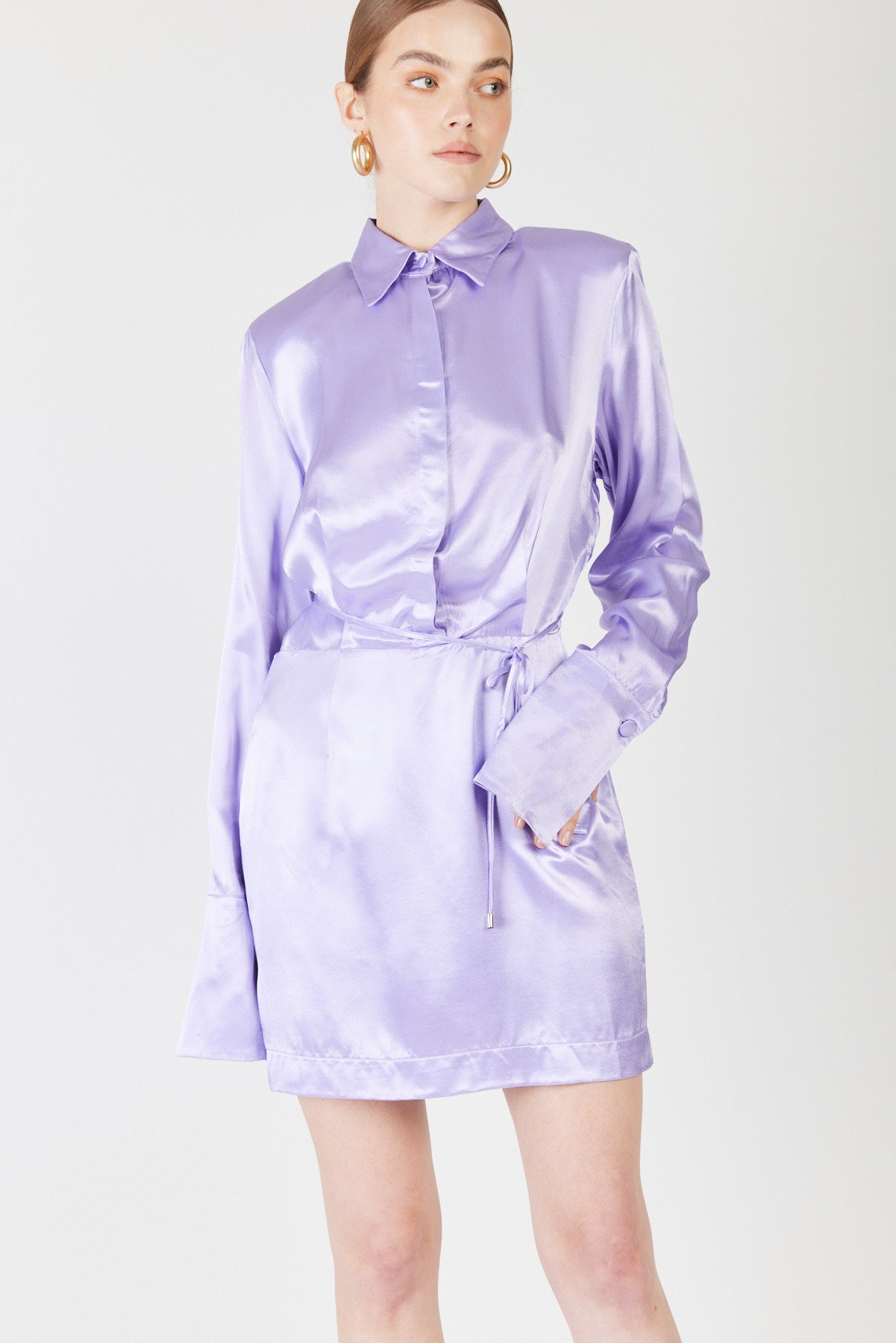 שמלת מיני נרה בצבע לילך