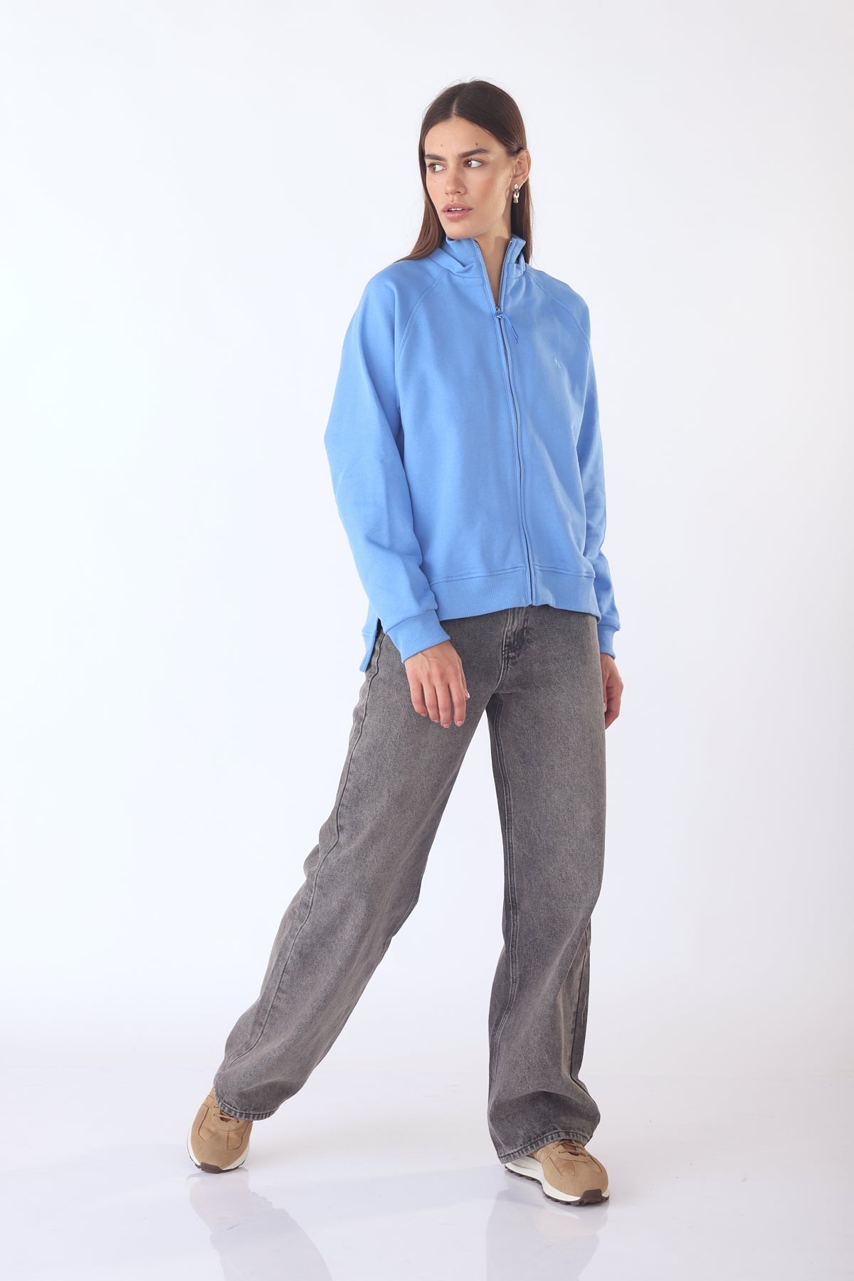 סווטשירט נומרו 12 בצבע כחול