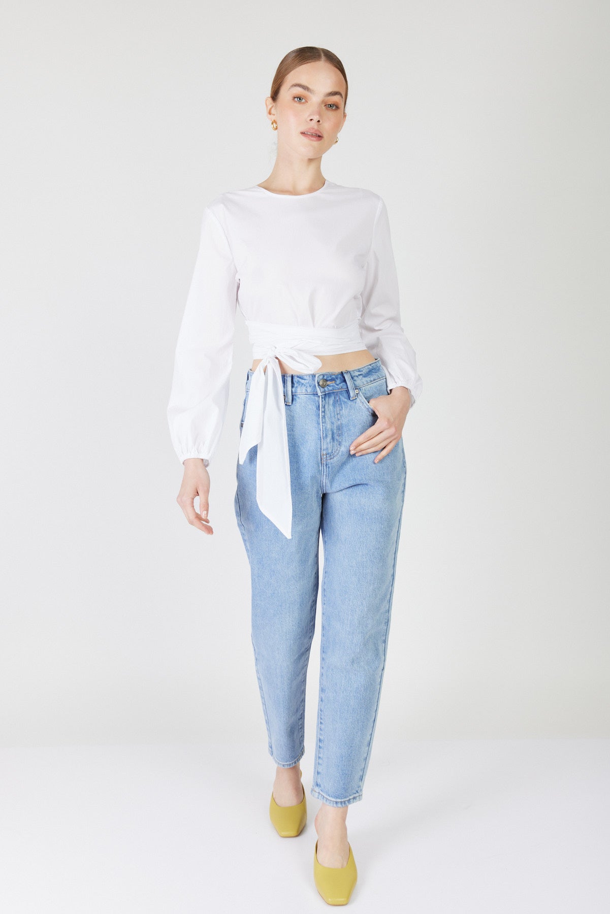 חולצת אוליביה בצבע לבן