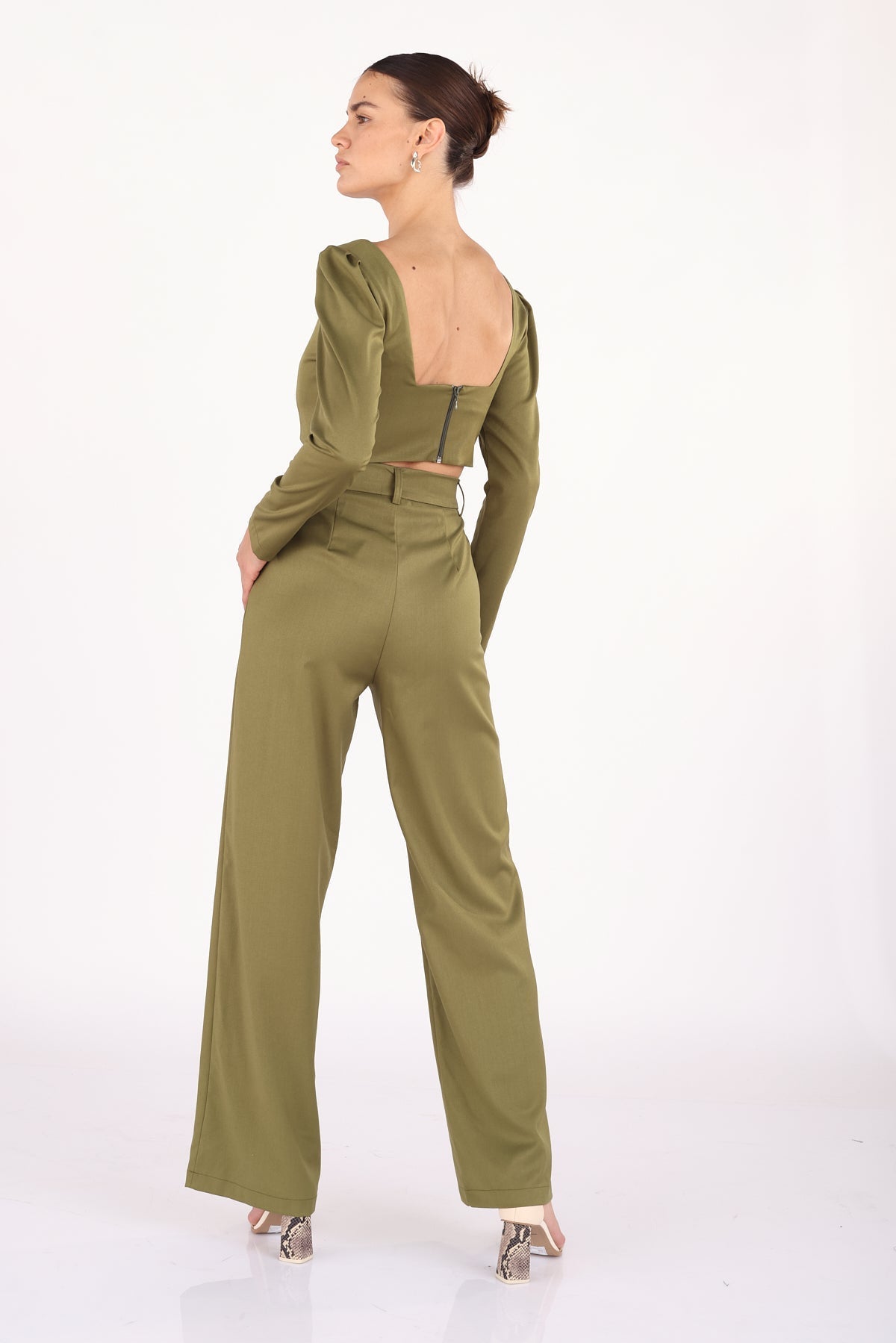 חולצת נינה בצבע ירוק