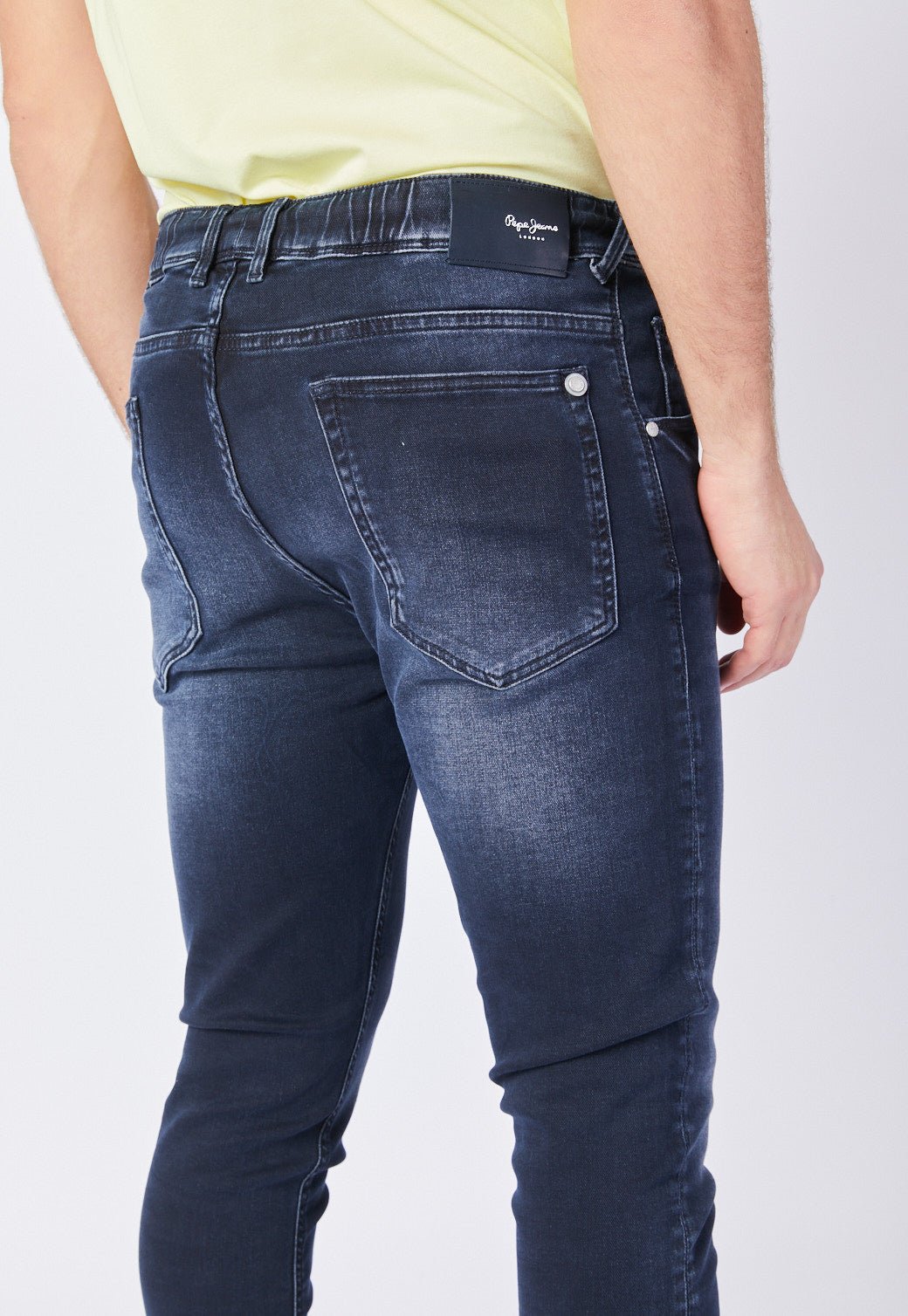 ג'ינס Jagger Slim Fit עם שפשופים - Pepe Jeans