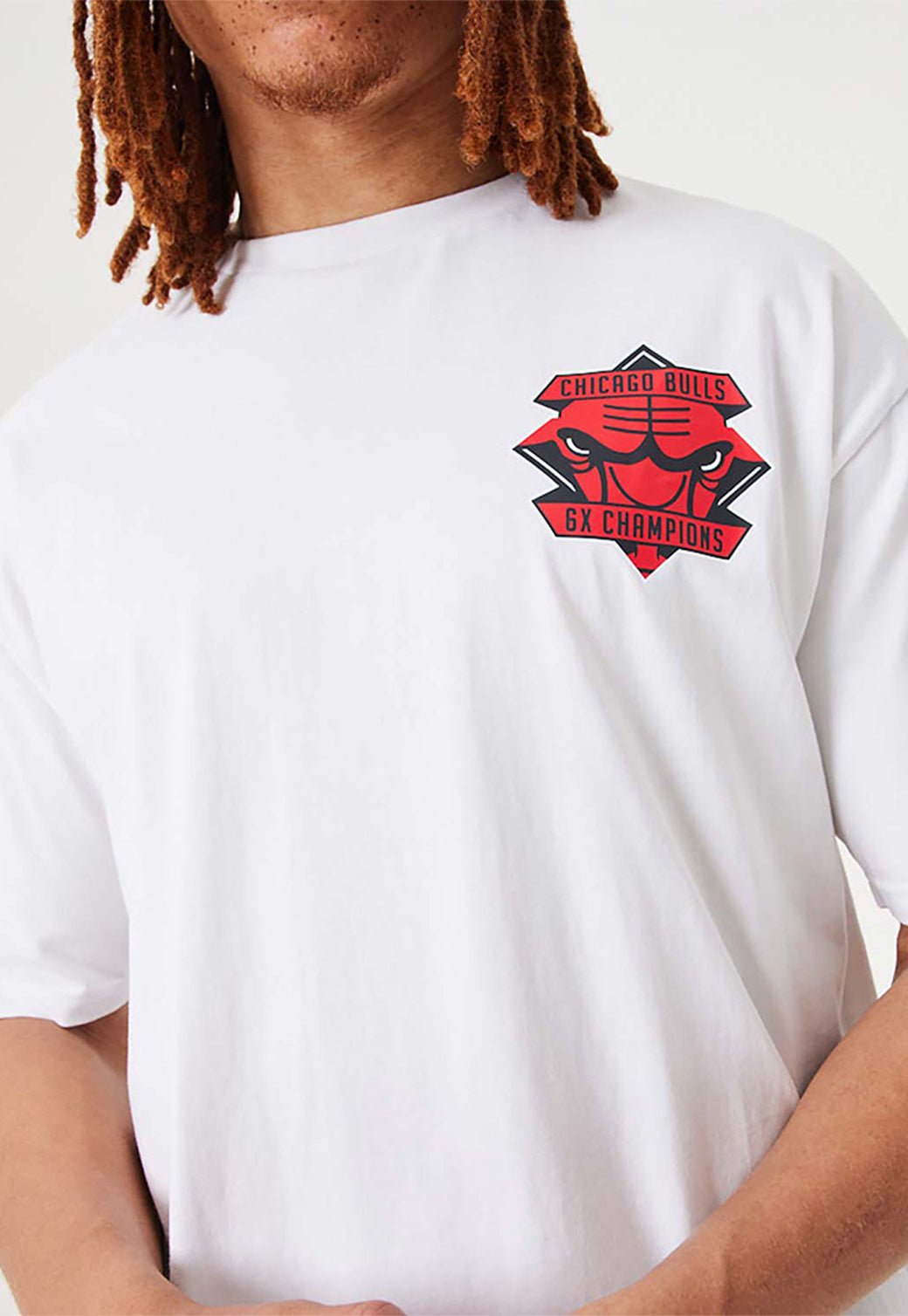 טי שירט קצרה רחבה שיקגו בולס גברים - New Era