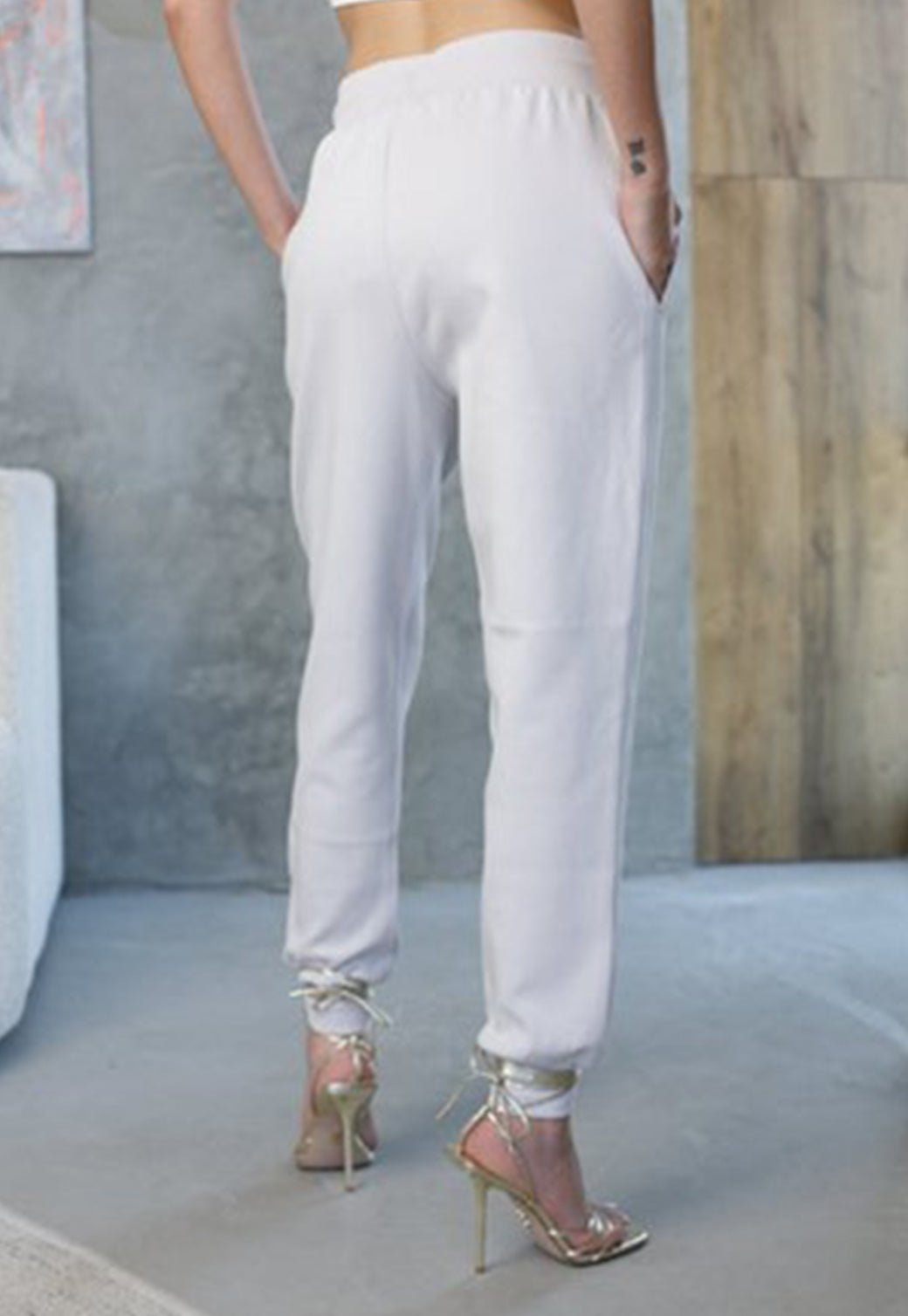 מכנסי ג'וגר לנשים DENISE באפור בהיר - Steve Madden