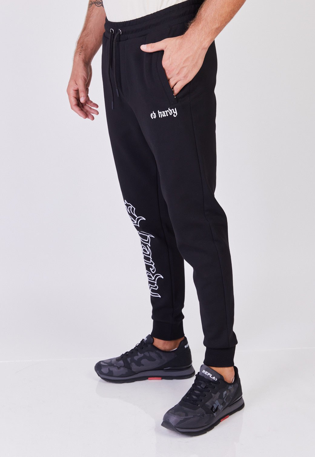 מכנסיים ארוכים עם לוגו לגברים - Ed Hardy