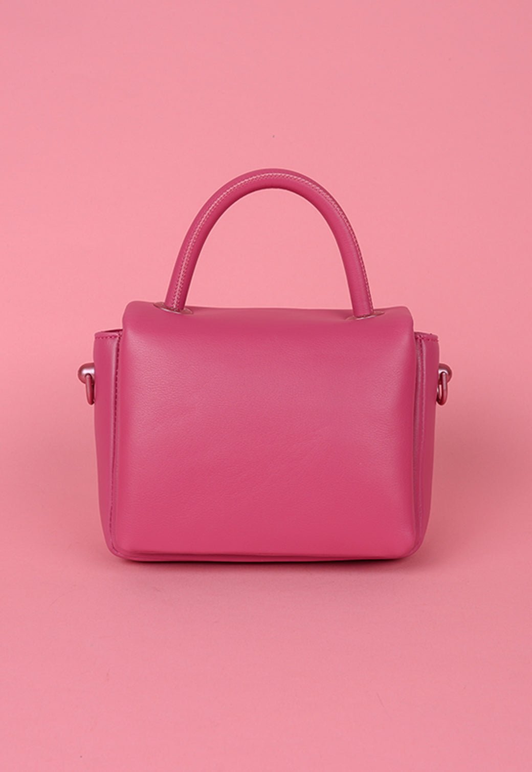 תיק קטן קרוסבודי בסגירת מעטפה - Juicy Couture