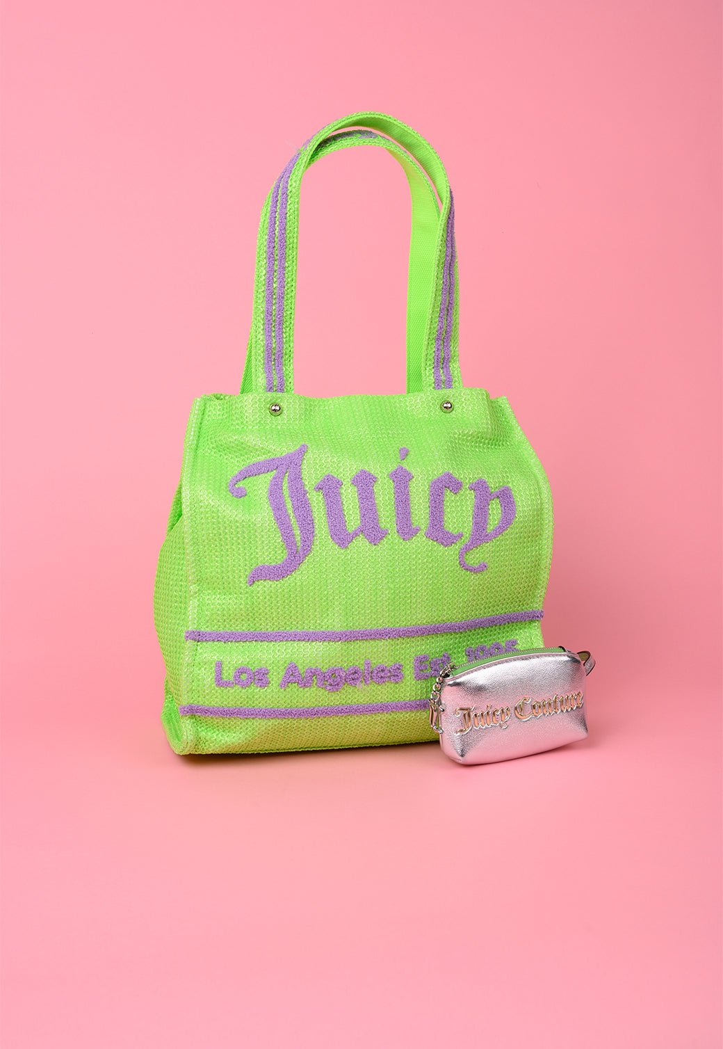 תיק שופינג גדול עם מגה לוגו מבד רפיה - Juicy Couture