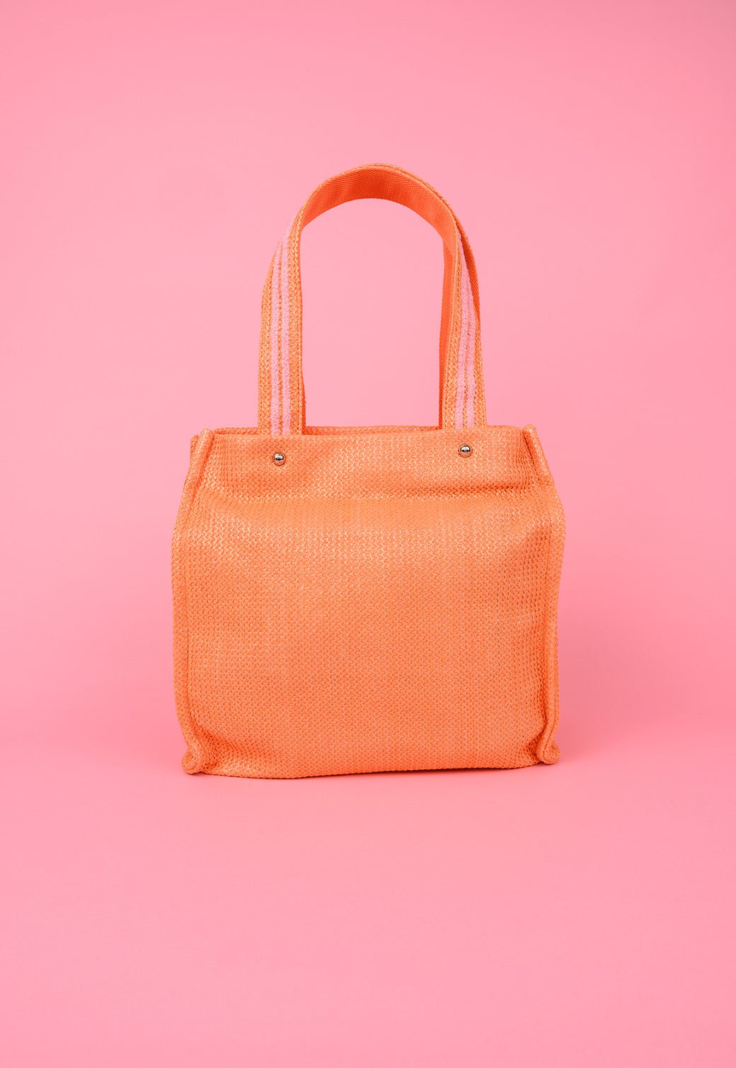 תיק שופינג גדול עם מגה לוגו מבד רפיה - Juicy Couture