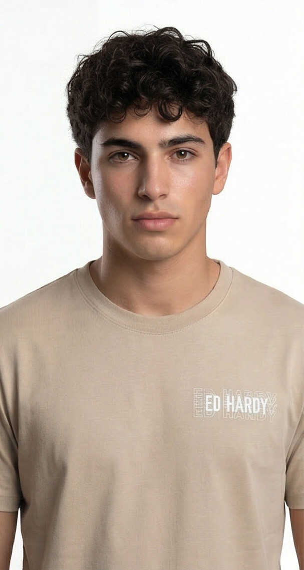 טי שירט Ed Hardy לגברים בצבע סאנד עם תווית לוגו בחזה
