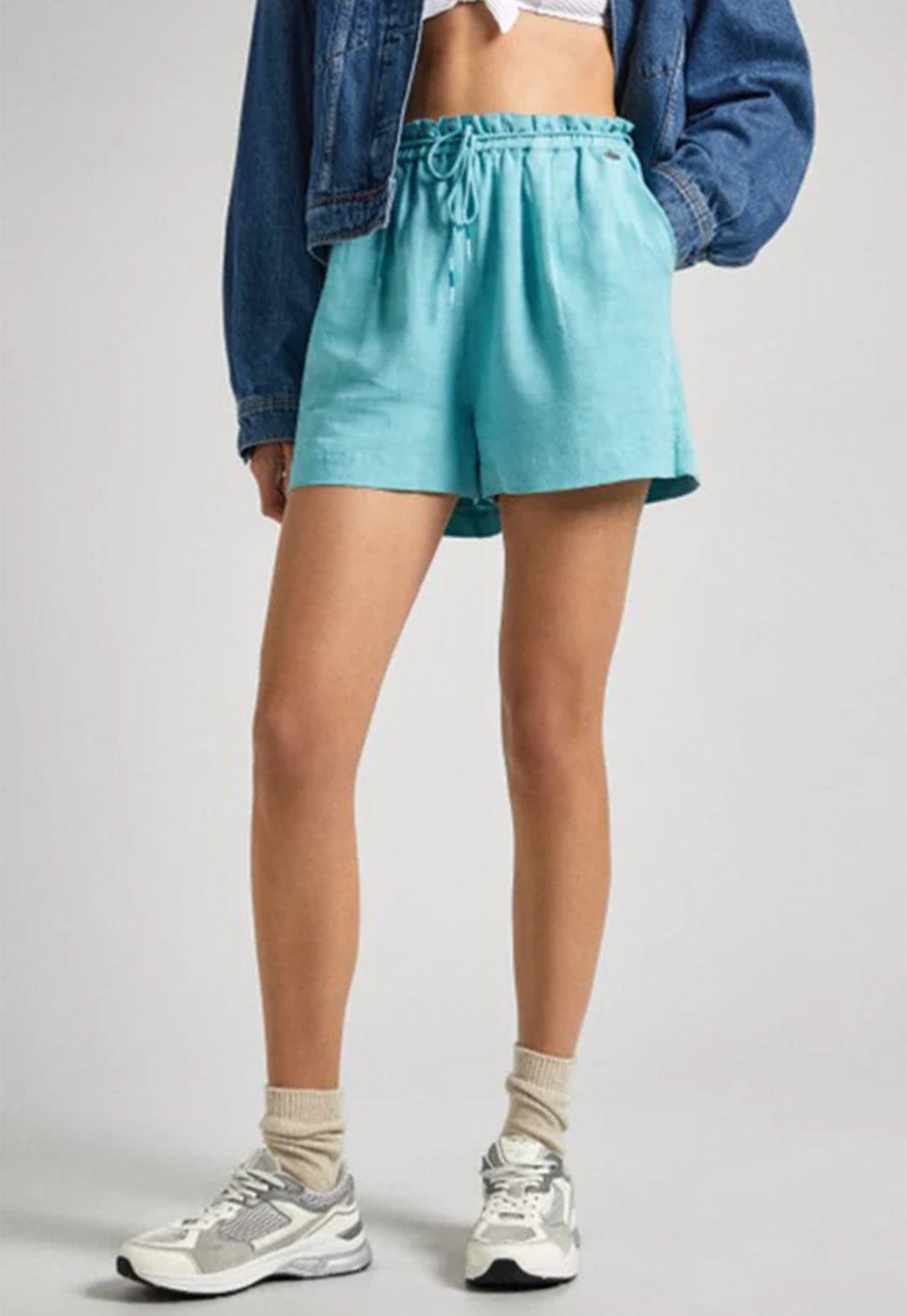 מכנסיים קצרים Marta בצבע טורקיז