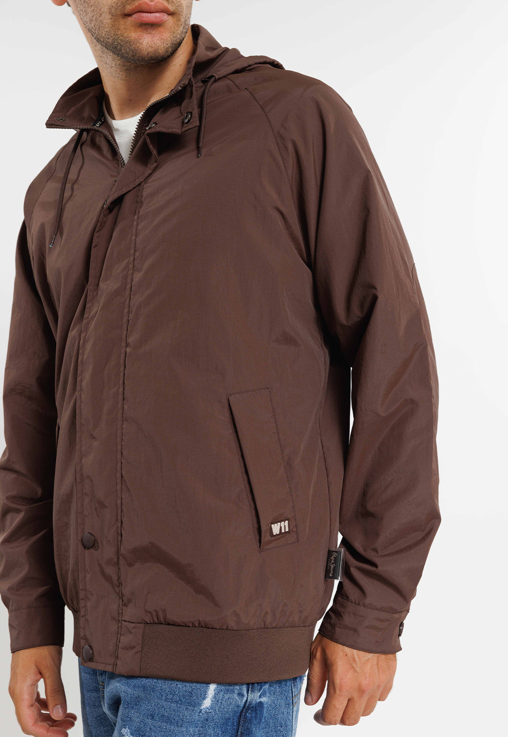 מעיל רוח קל לגבר בצבע חום