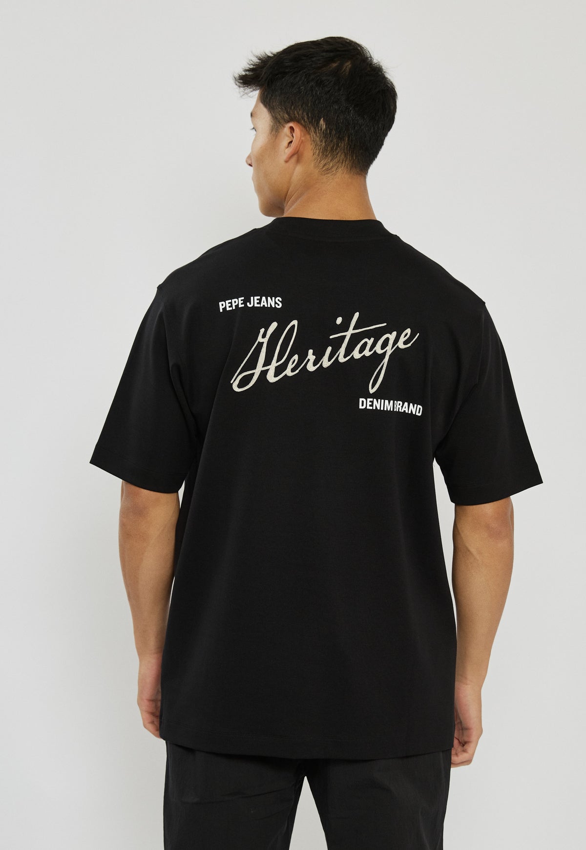 טי-שירט עם הדפס Heritage לגברים בצבע שחור
