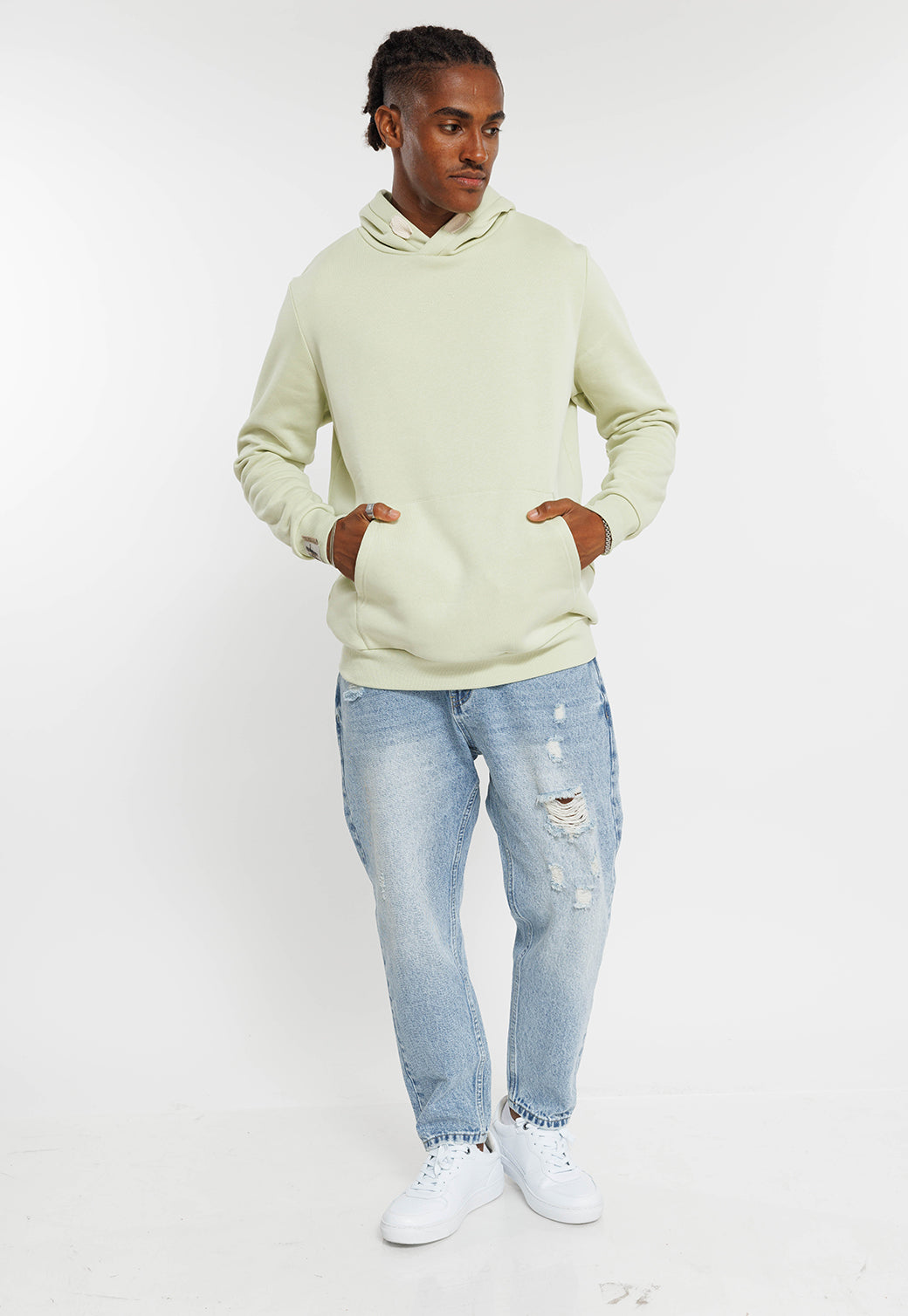 קפוצ'ון קלאסי לגברים בצבע ירוק בהיר